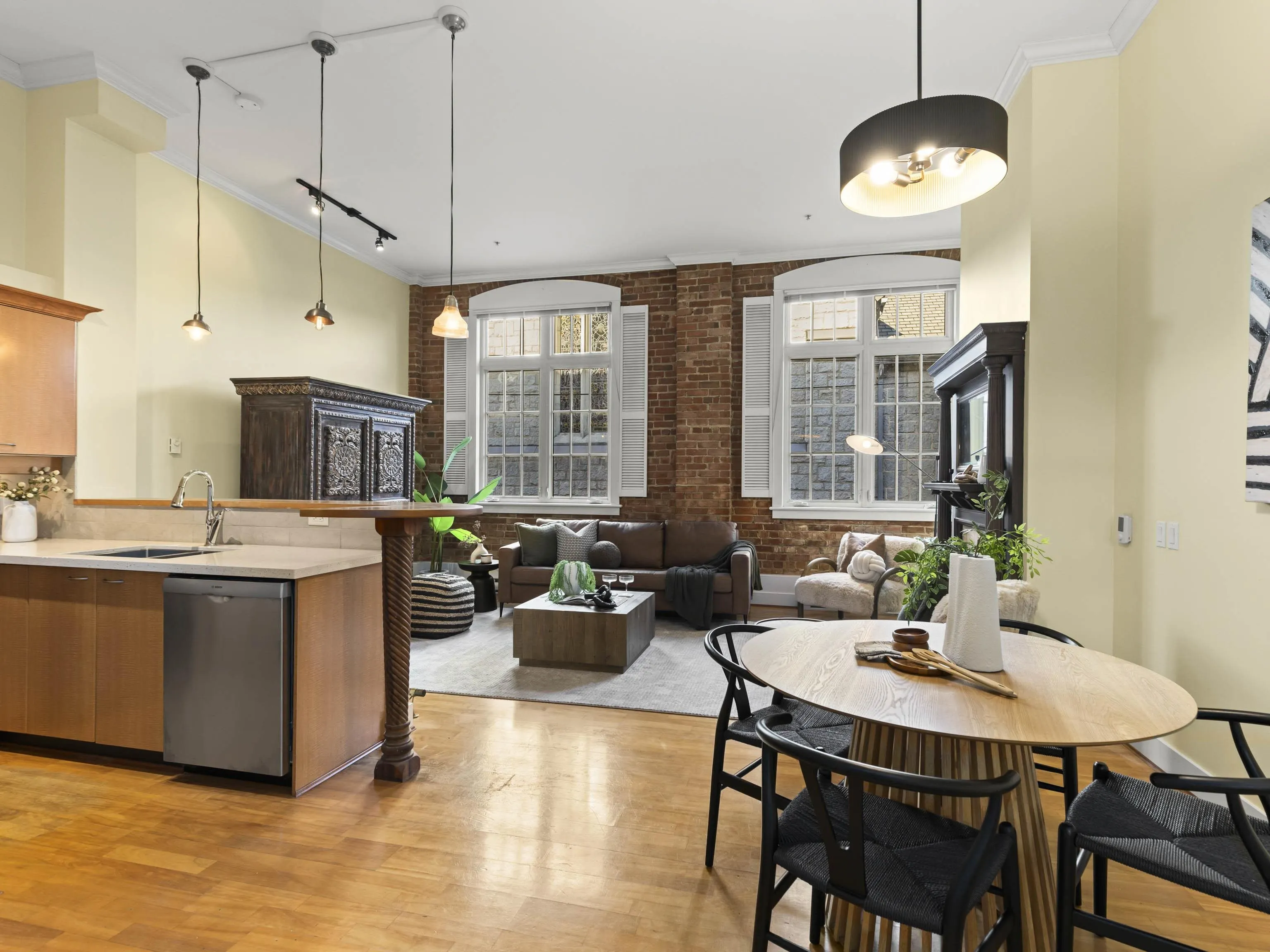 1811 W 16th Avenue #105