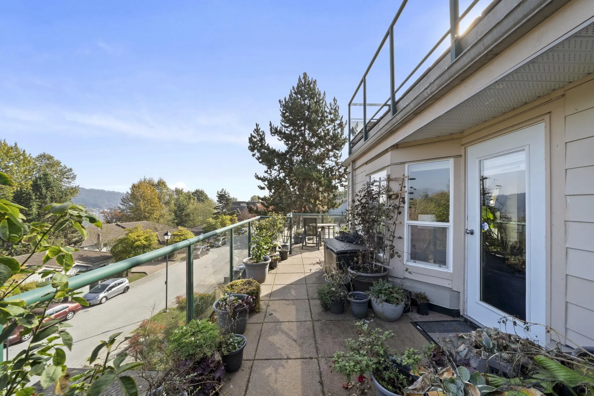 121 Shoreline Circle #201