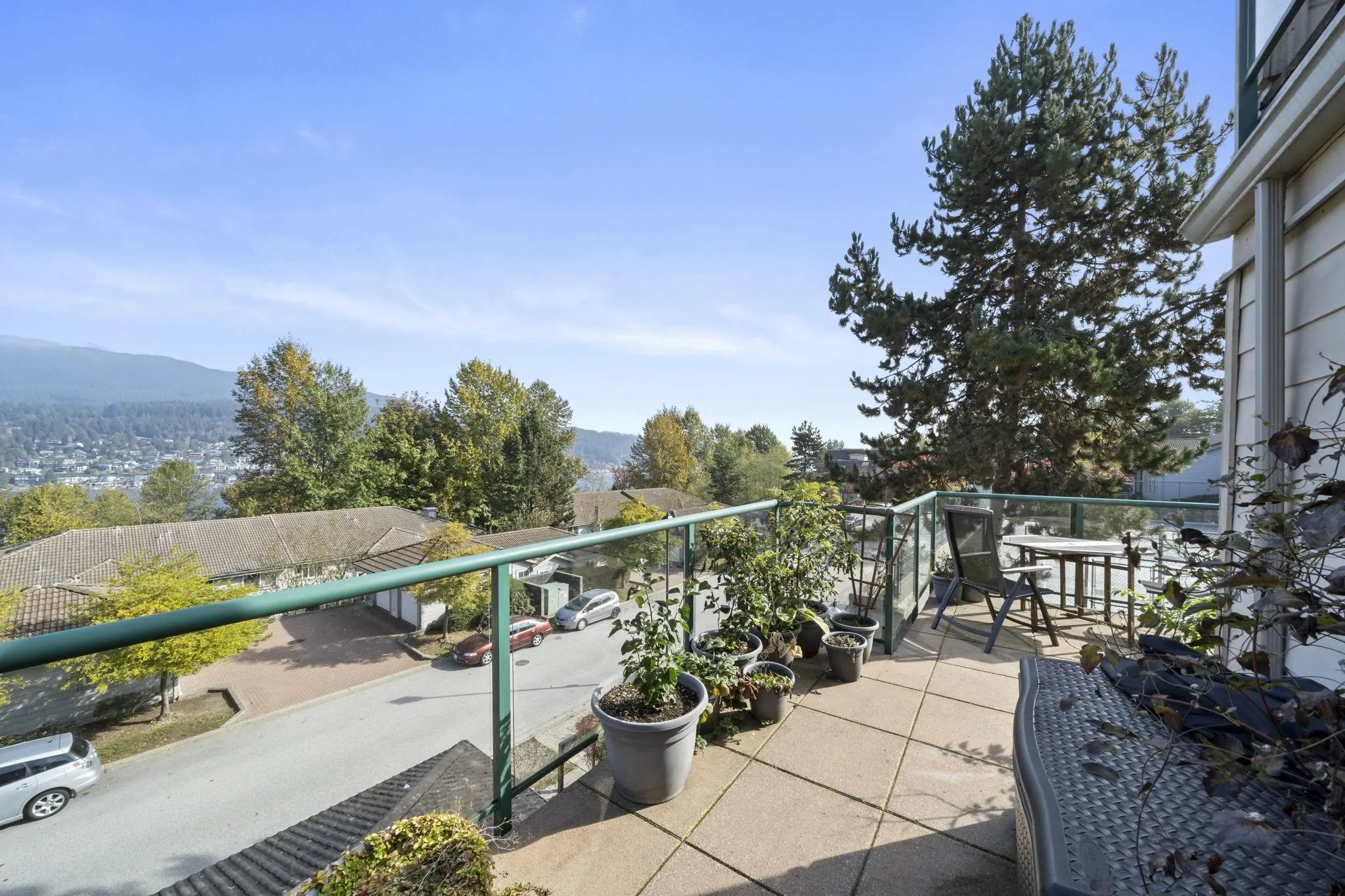 121 Shoreline Circle #201