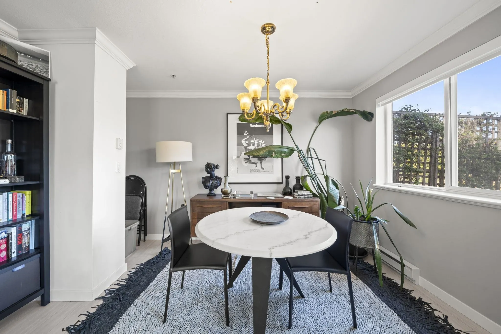121 Shoreline Circle #201