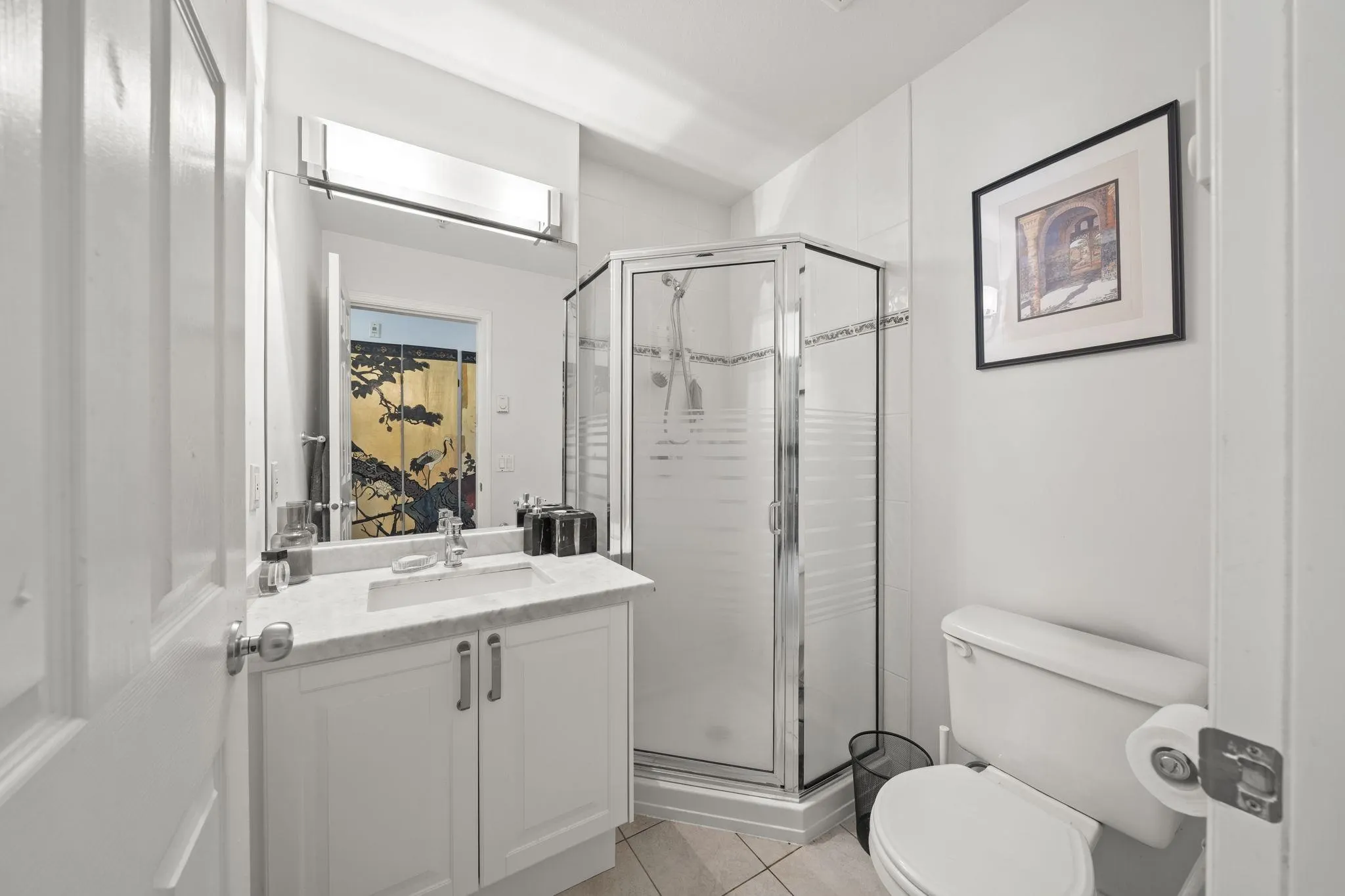 121 Shoreline Circle #201