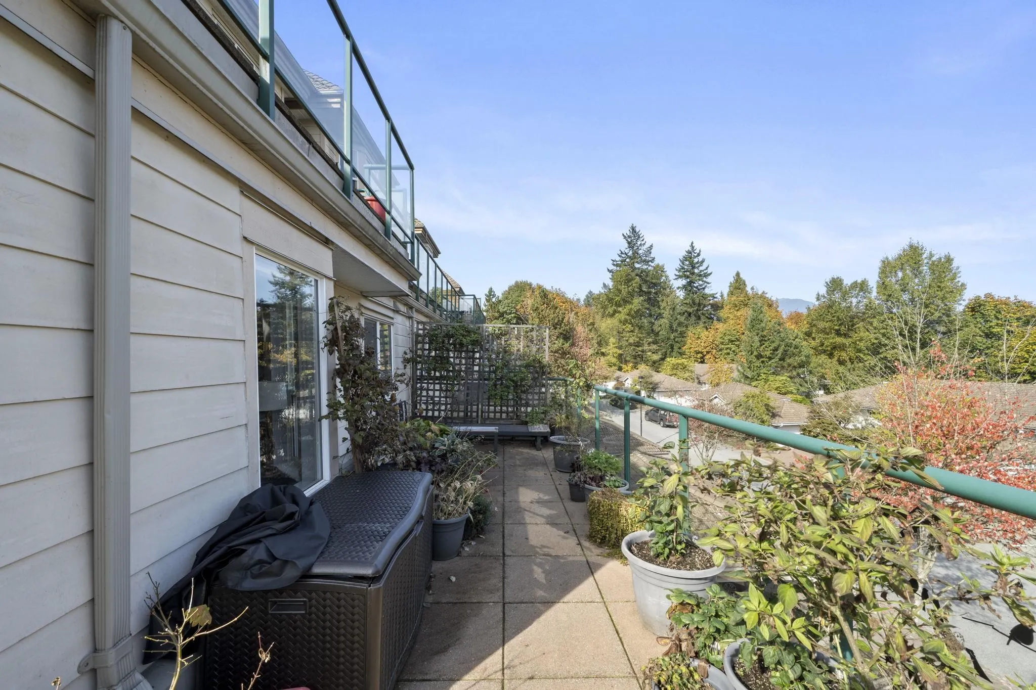 121 Shoreline Circle #201