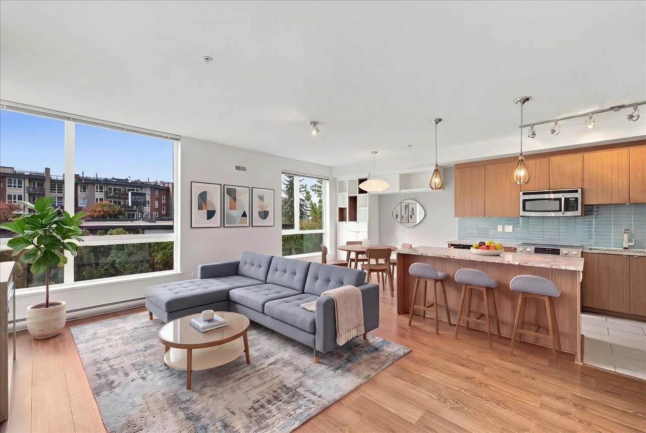 735 W 15th Street #108