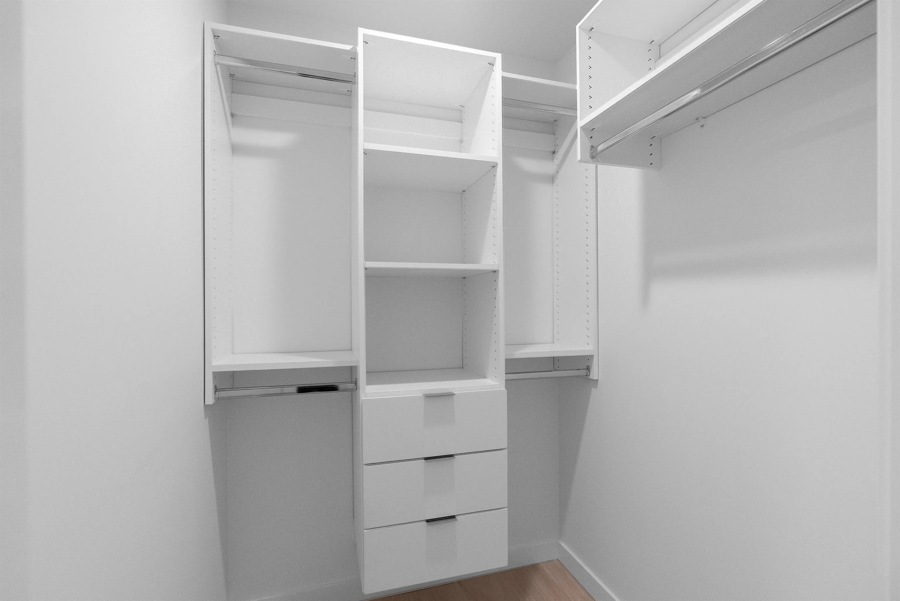 954 Lytton Street #120