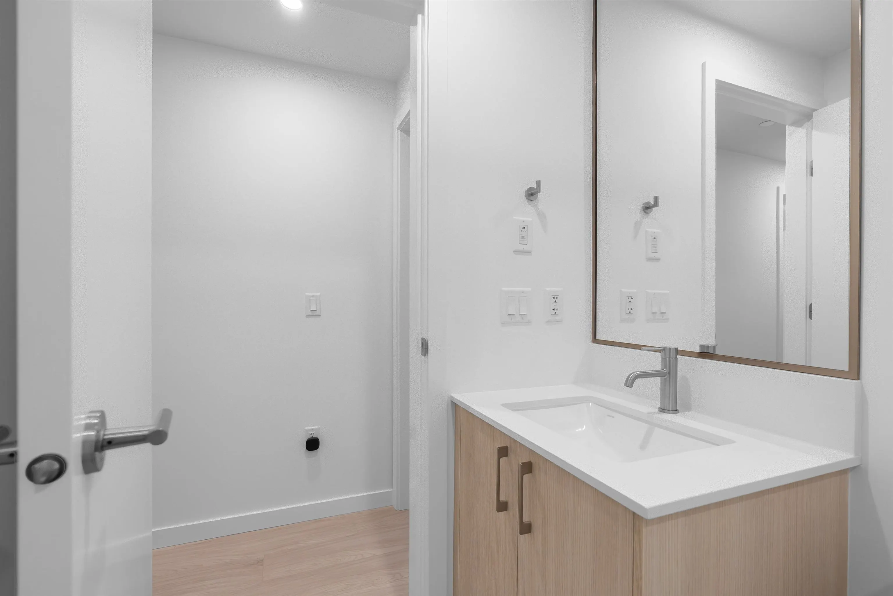 954 Lytton Street #120