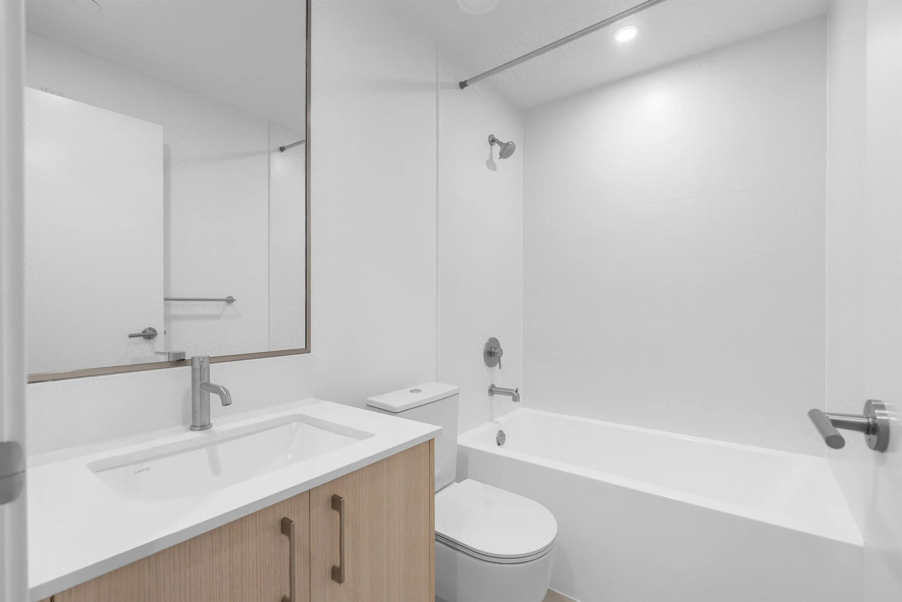 954 Lytton Street #120