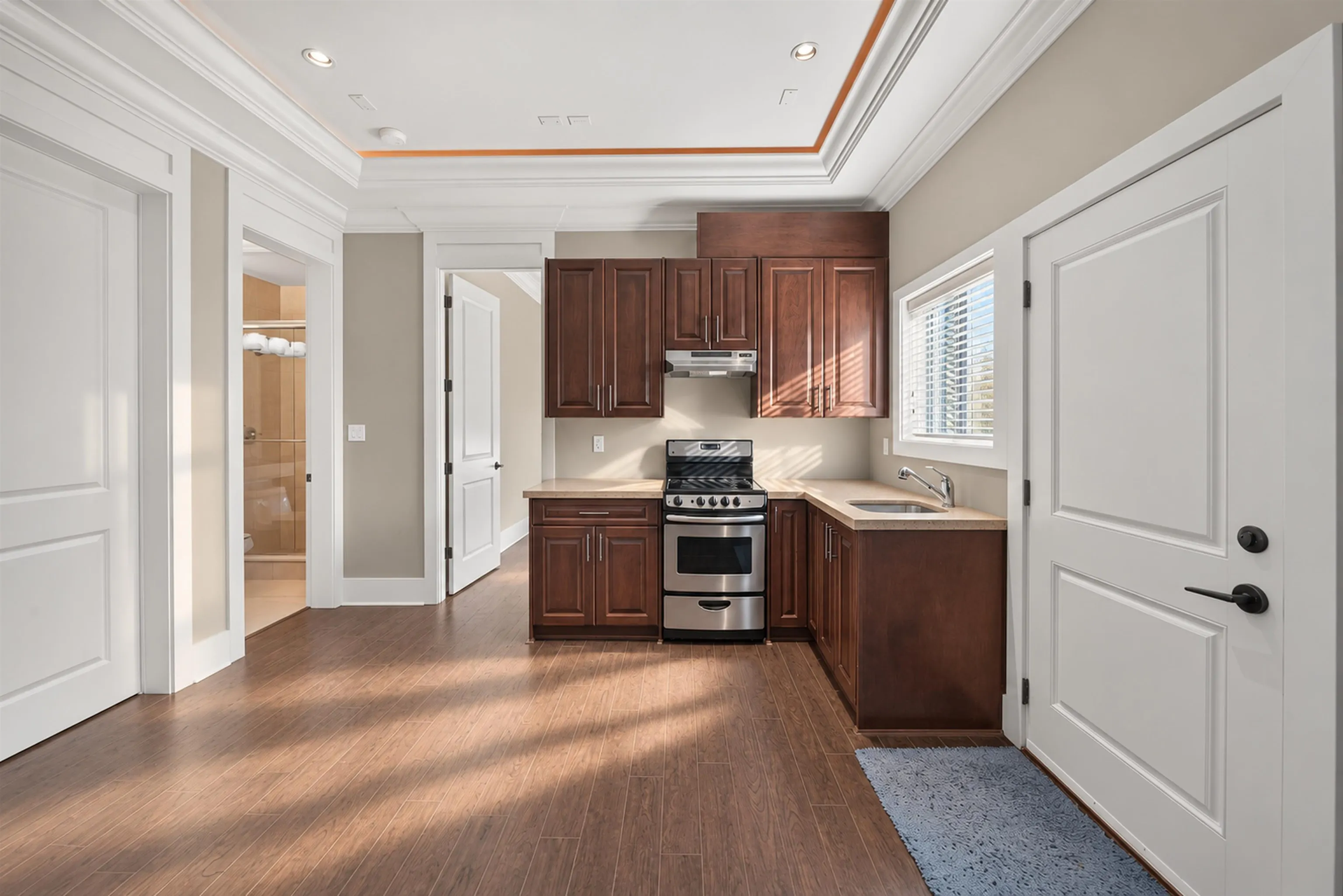 6211 Bellflower Drive