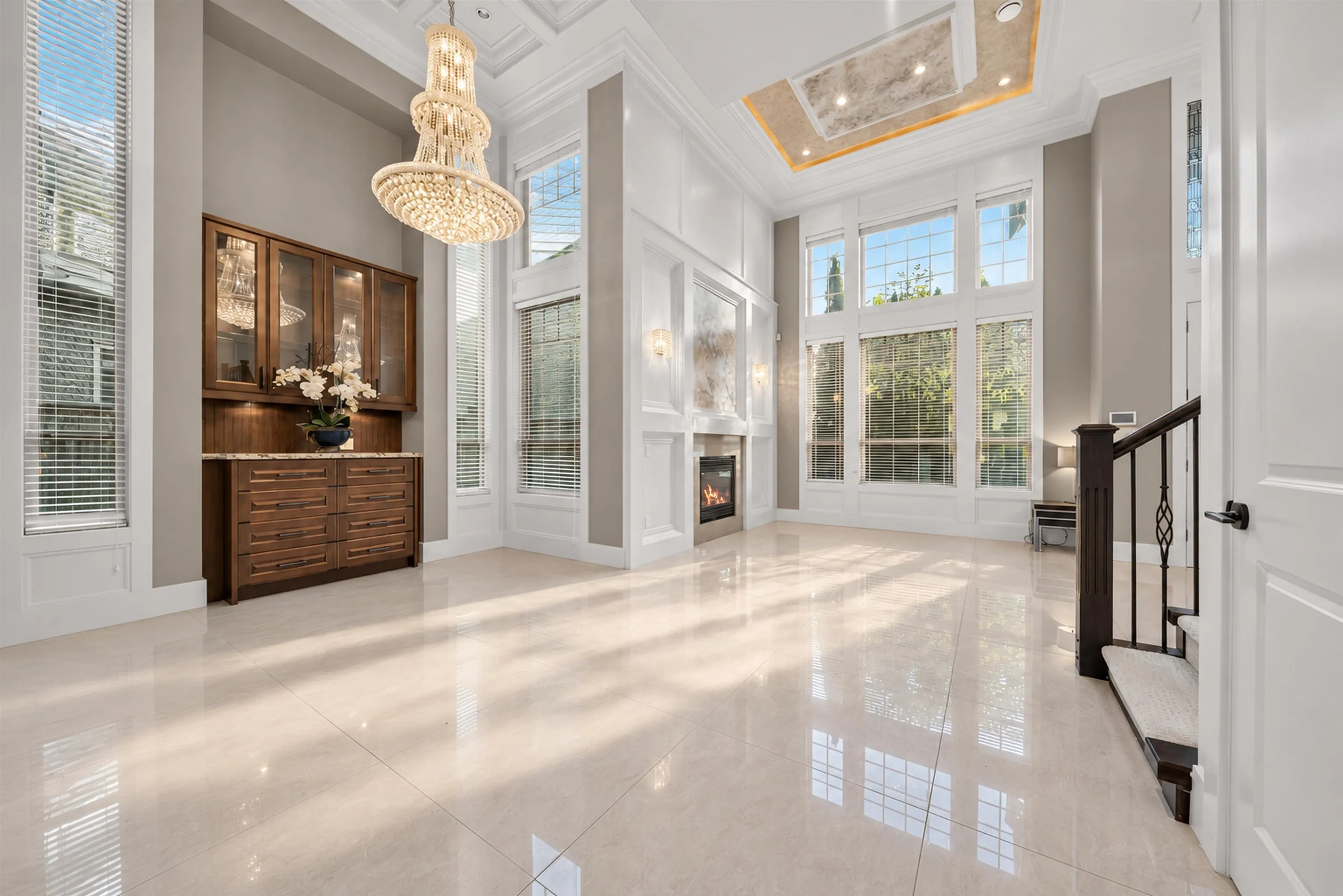 6211 Bellflower Drive