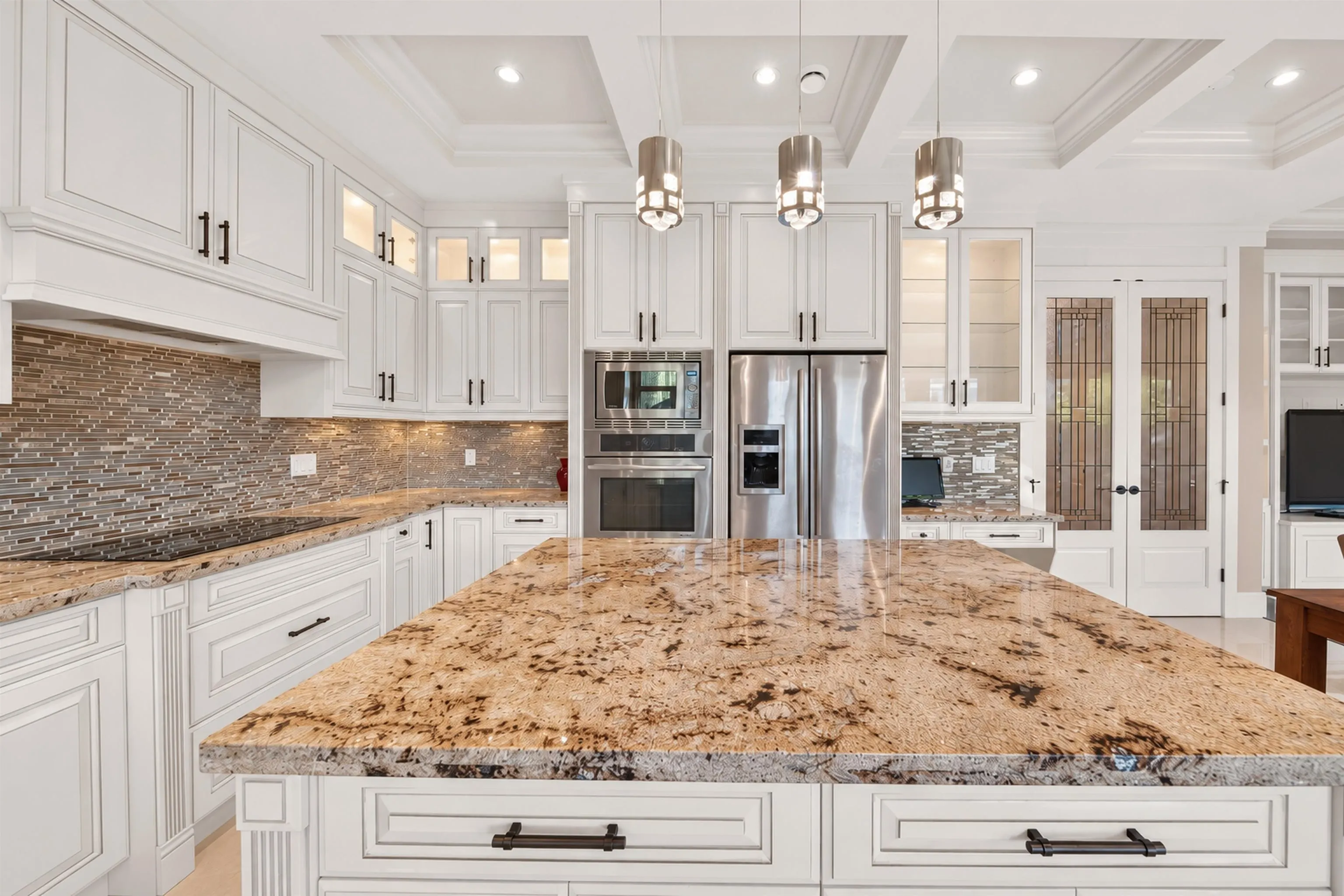 6211 Bellflower Drive