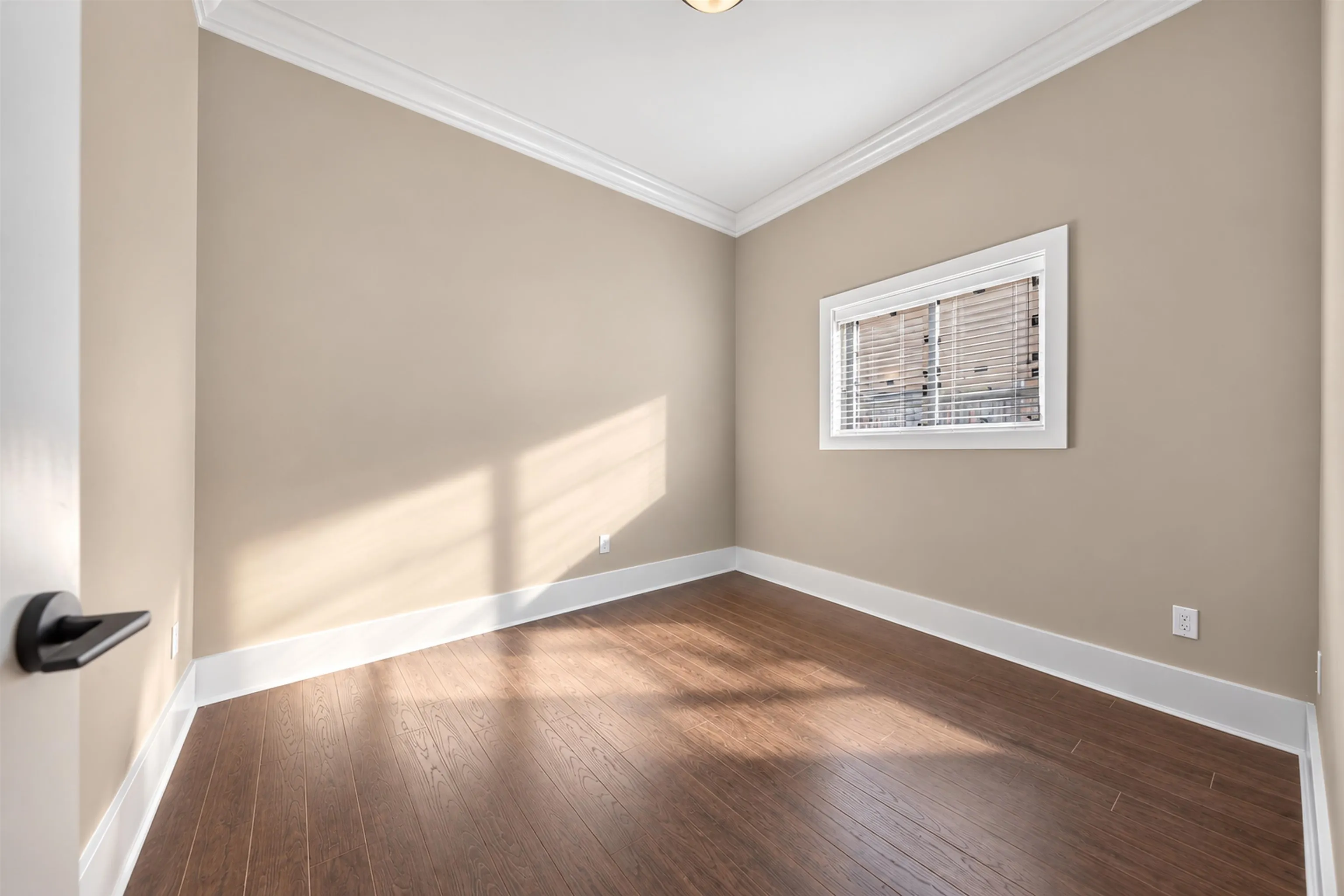 6211 Bellflower Drive