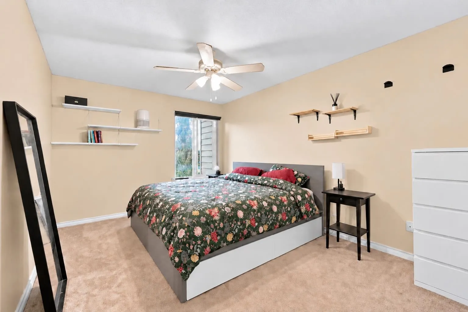 10438 148 Street #207
