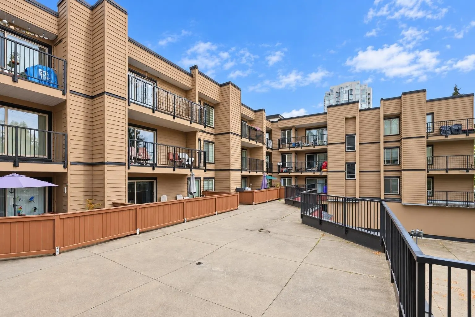 10438 148 Street #207