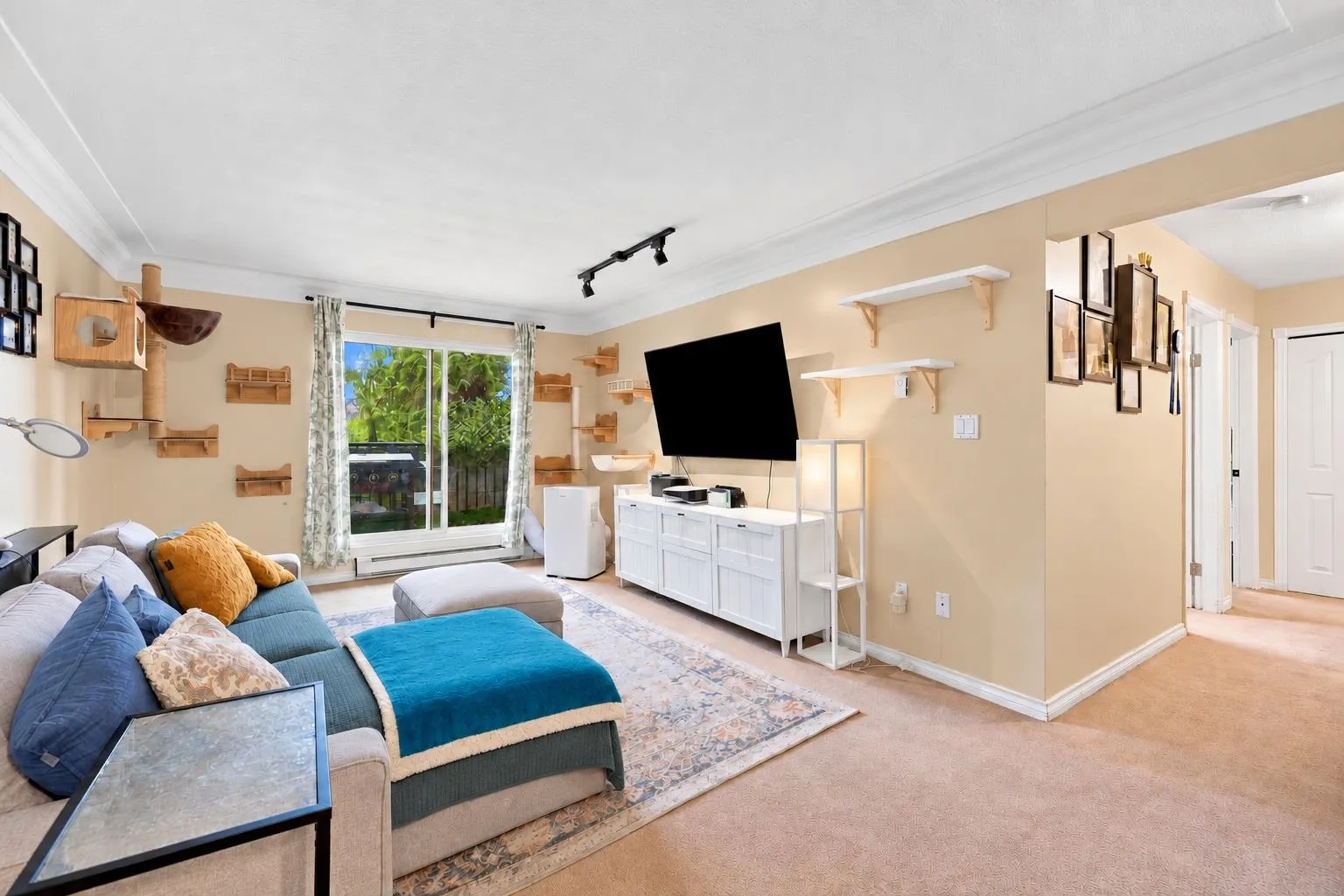 10438 148 Street #207
