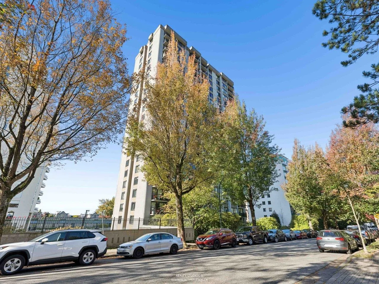 1330 Harwood Street #207