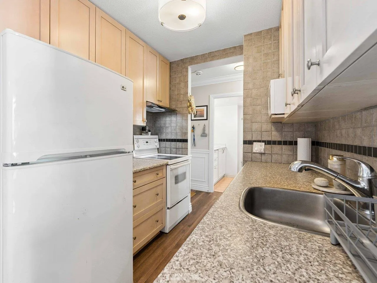 1330 Harwood Street #207