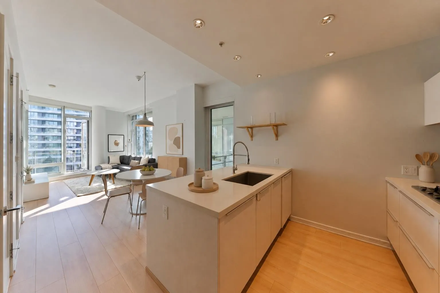 1633 Ontario Street #505