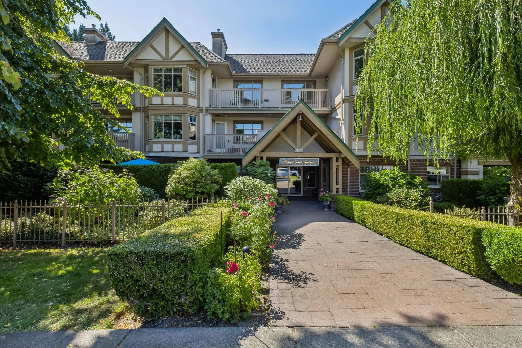2059 Chesterfield Avenue #304