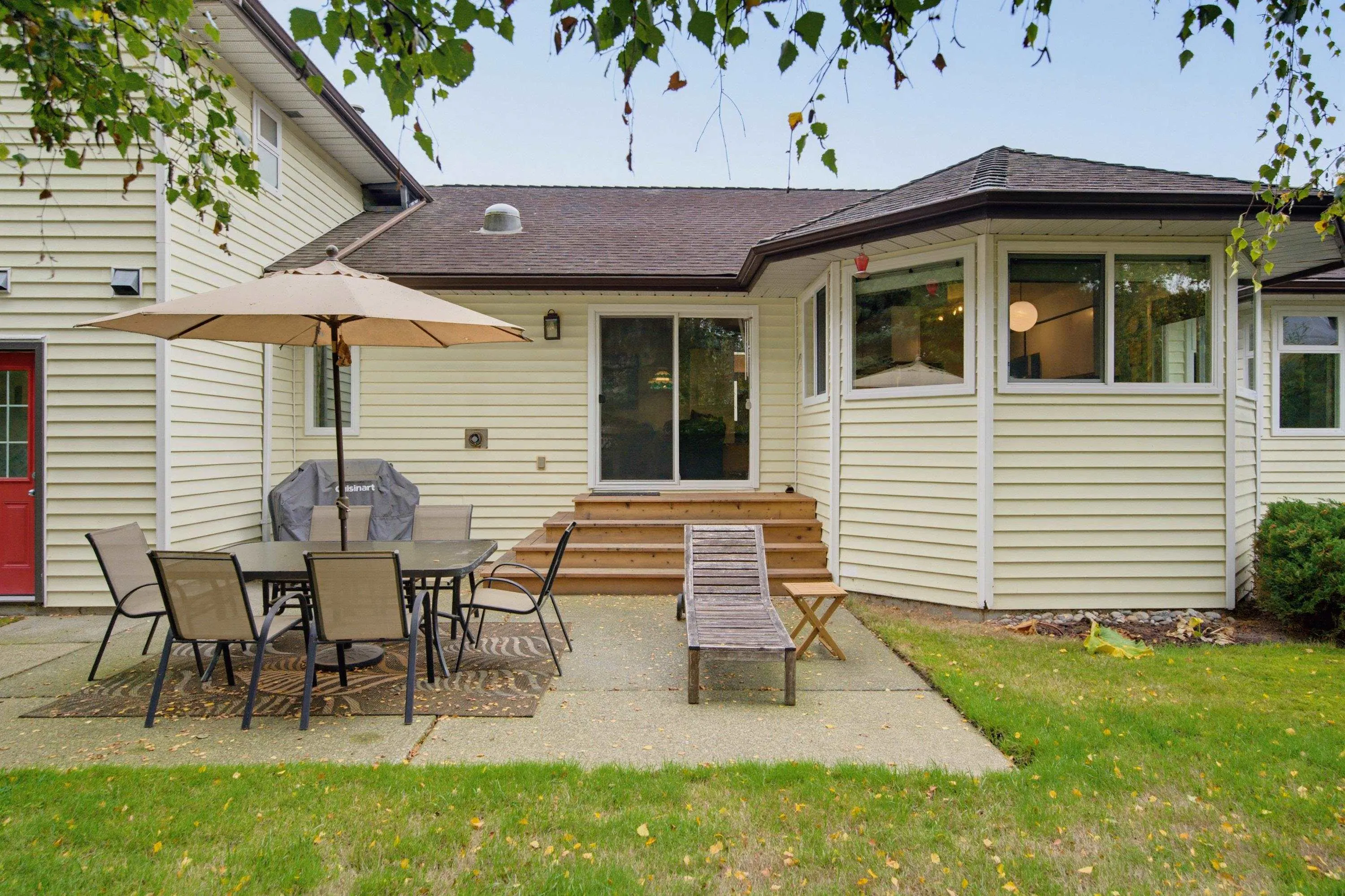 4695 London Crescent