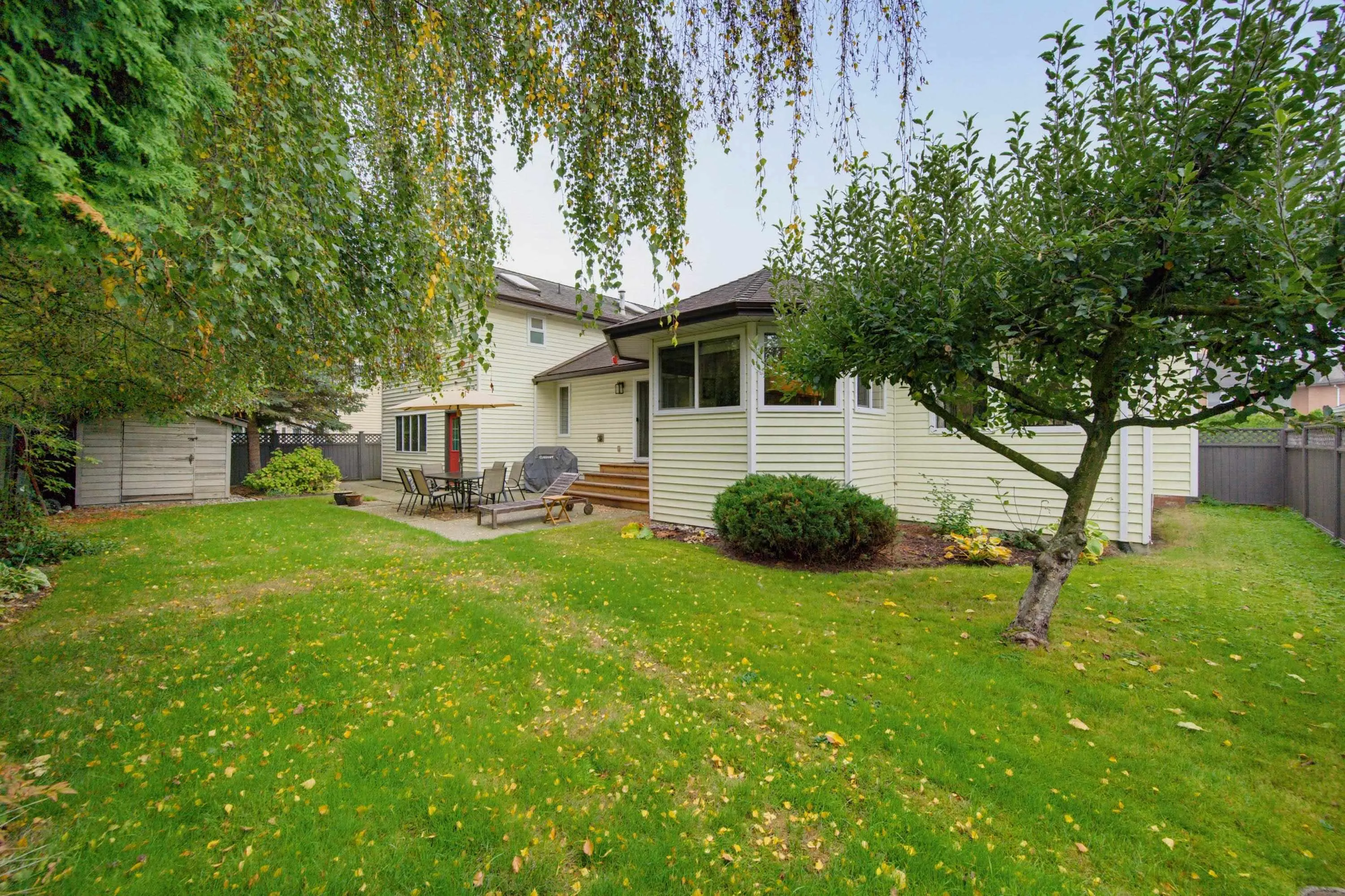 4695 London Crescent