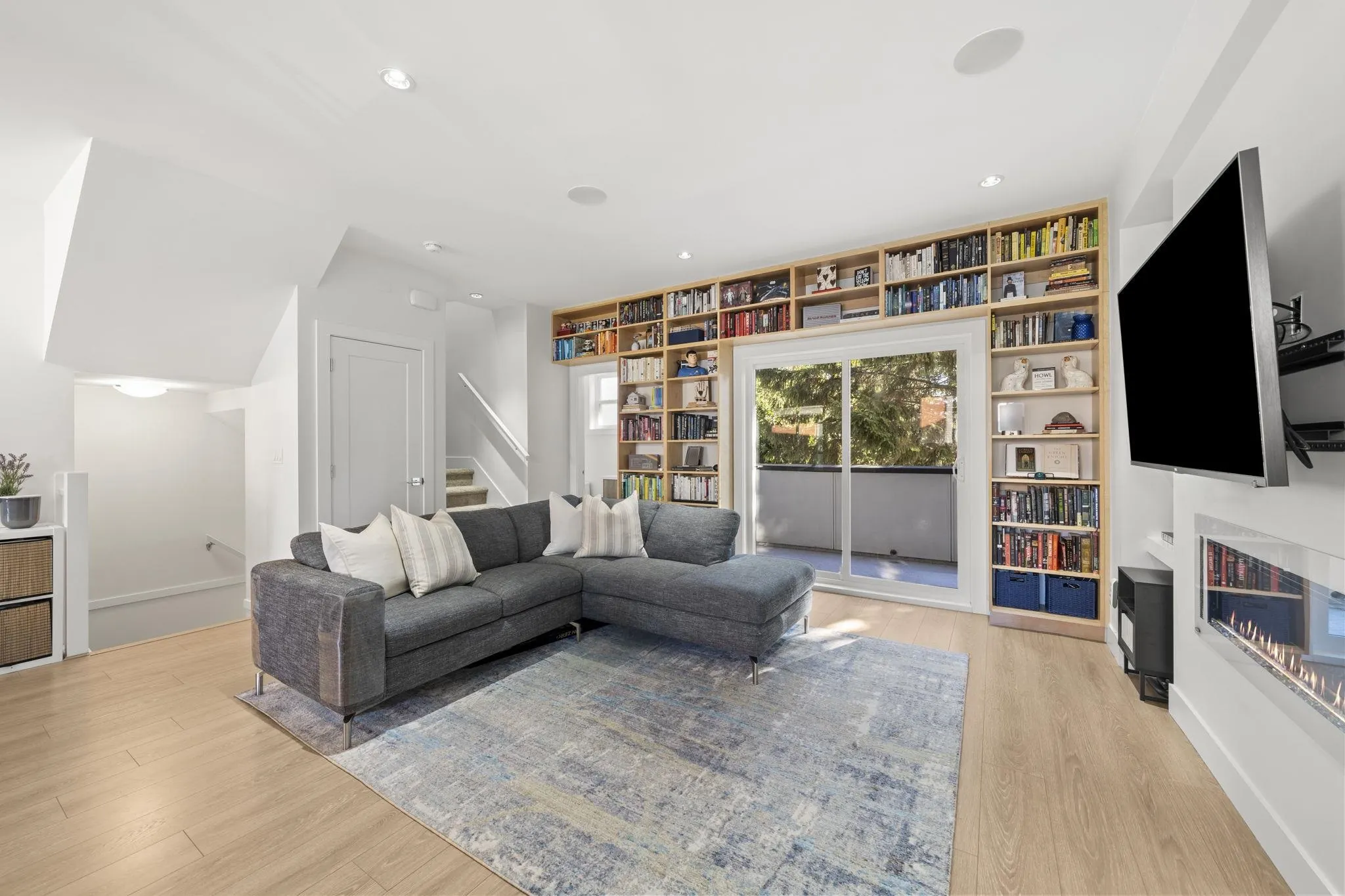 1670 160 Street #11
