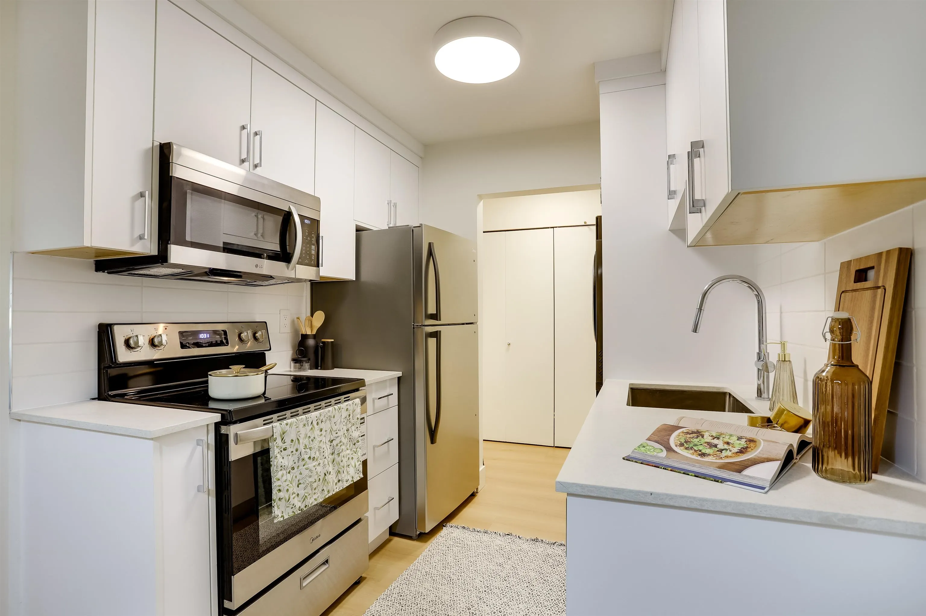 550 Royal Avenue #109
