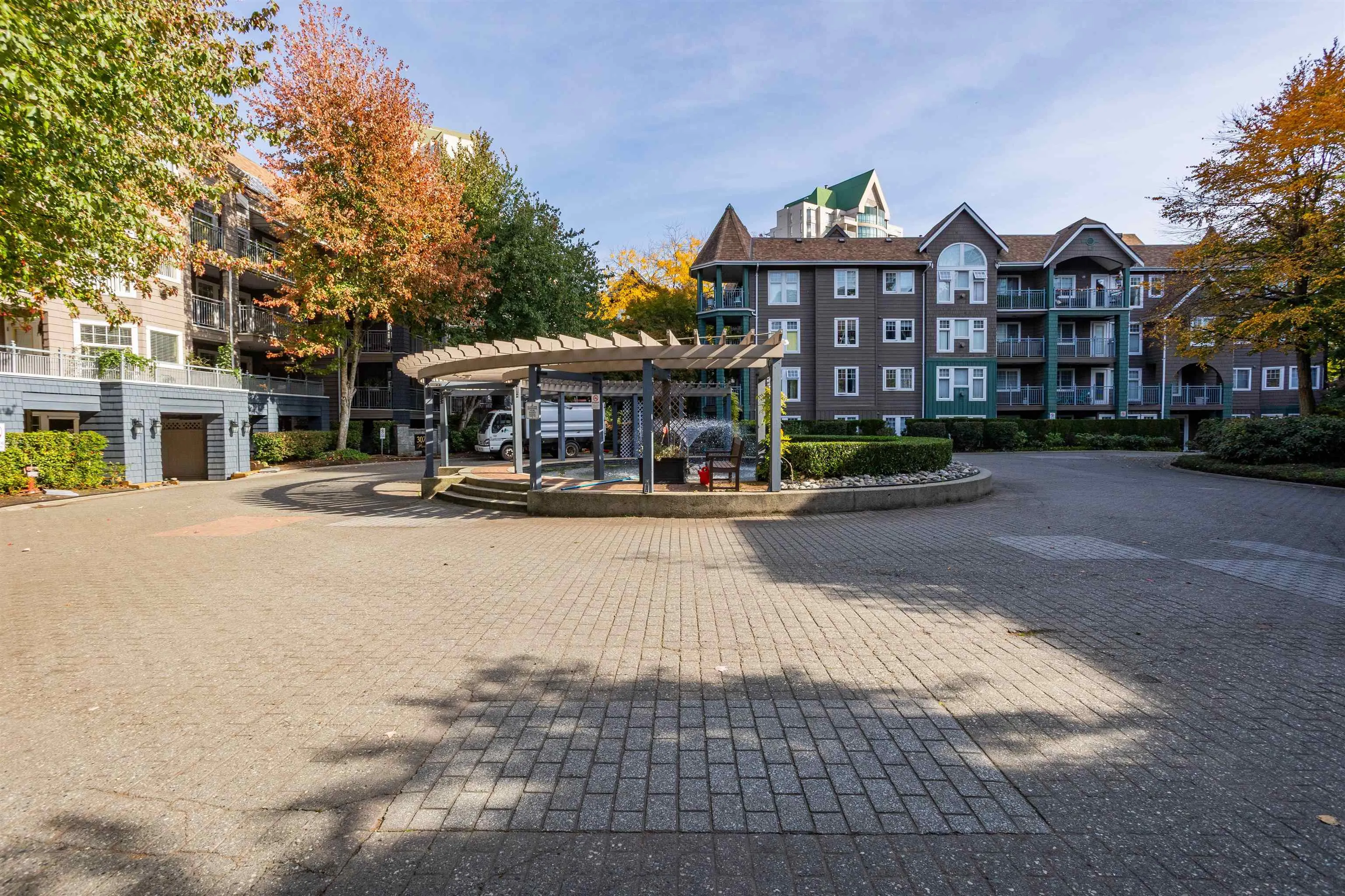 3075 Primrose Lane #402