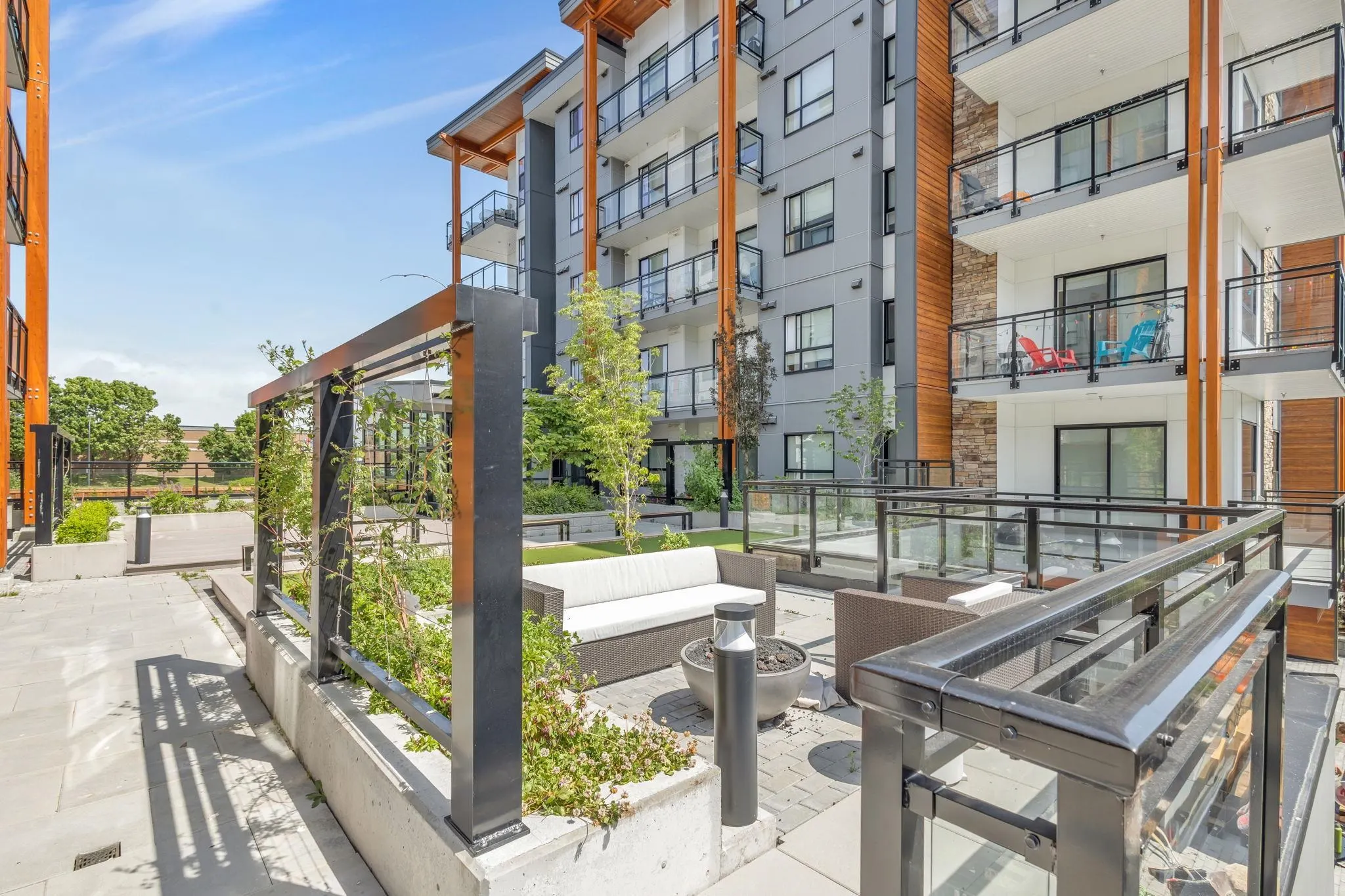 6960 Nicholson Road #212