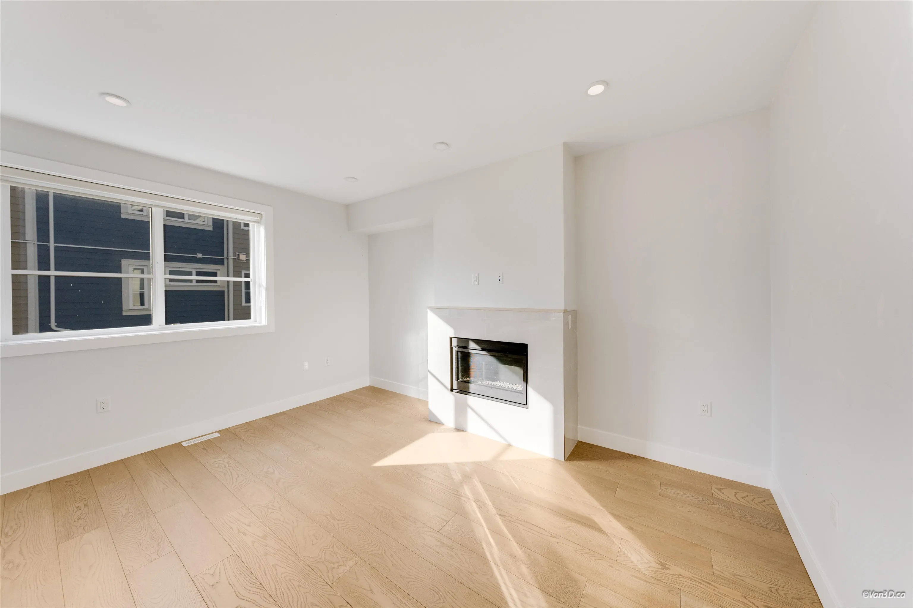 5377 8a Avenue #36