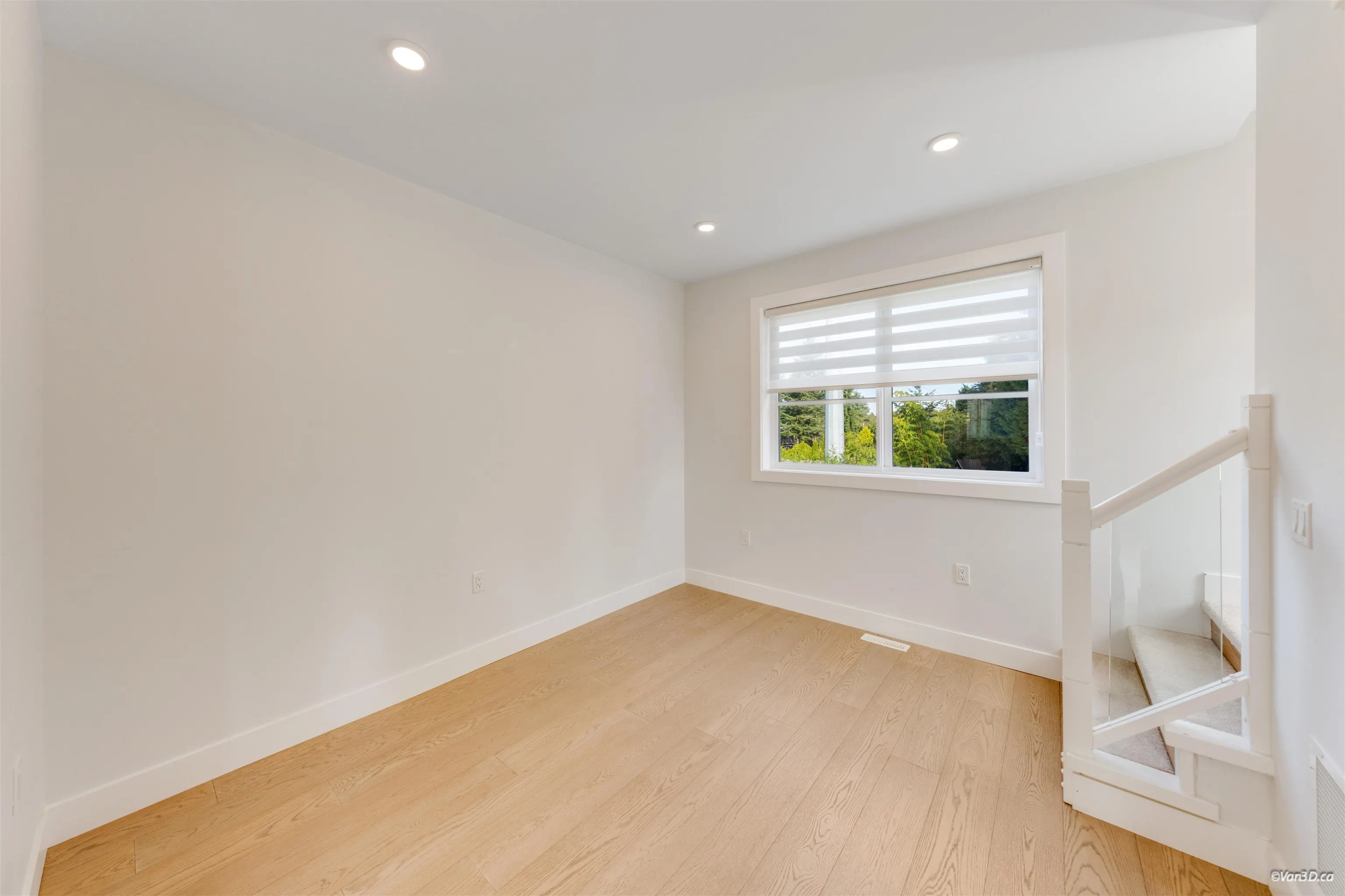 5377 8a Avenue #36
