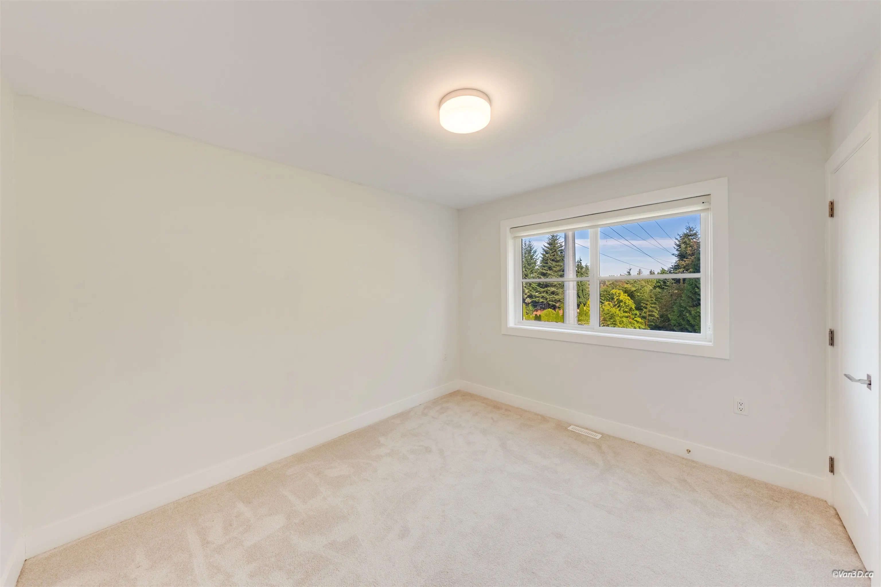 5377 8a Avenue #36
