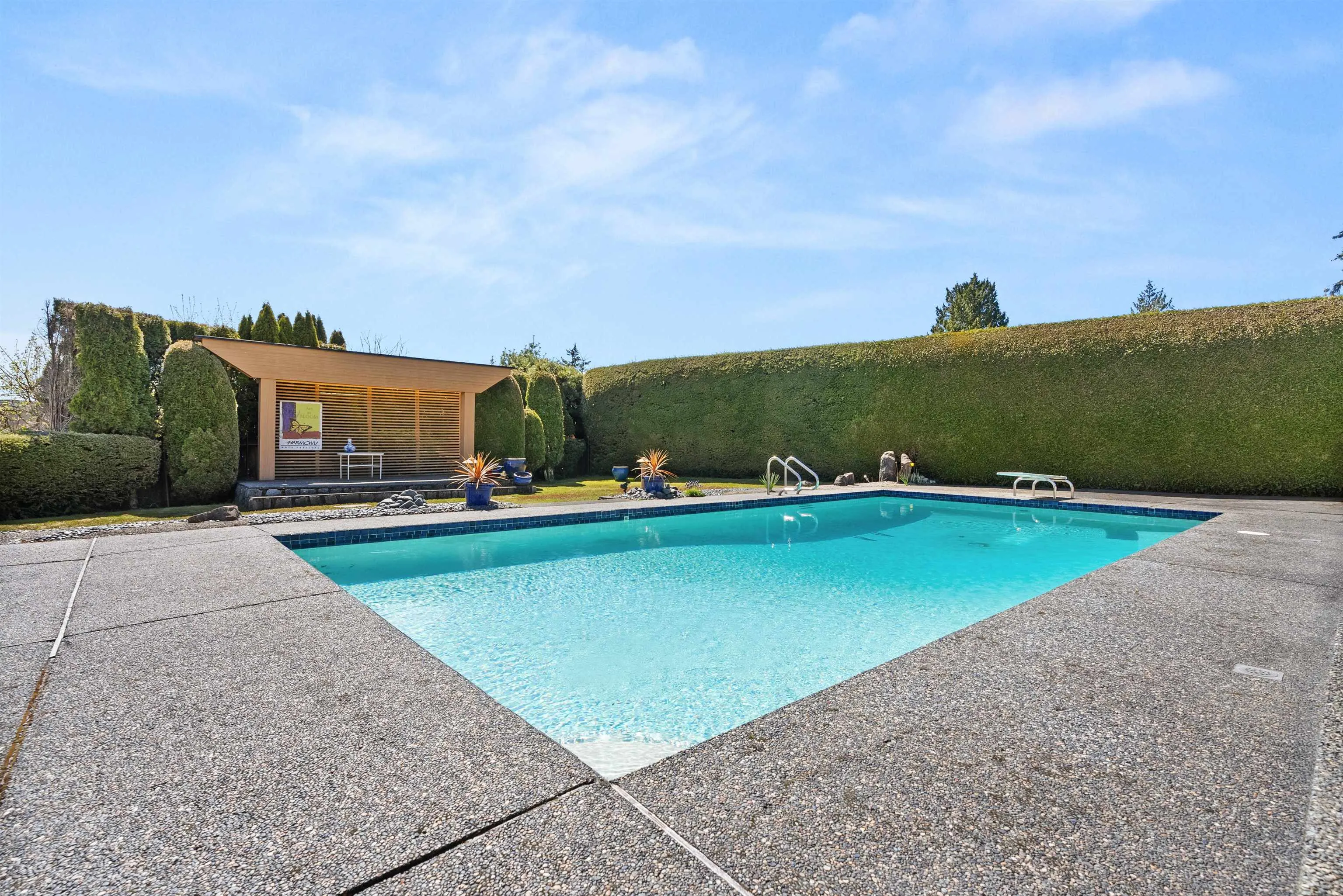 4211 Rockridge Crescent