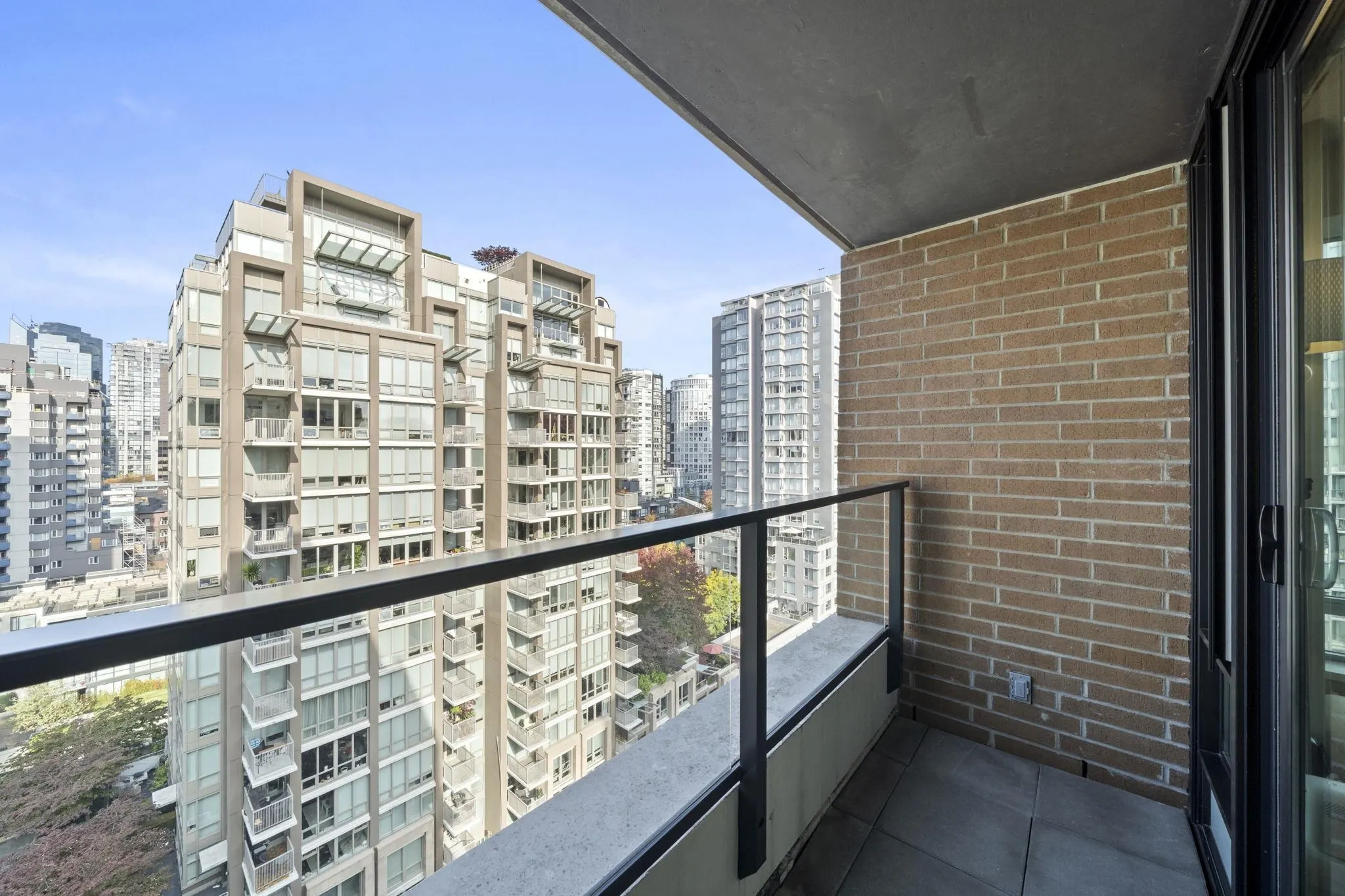 1088 Richards Street #1506