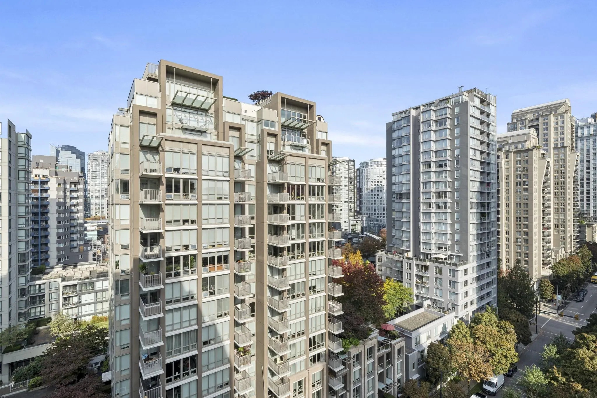 1088 Richards Street #1506