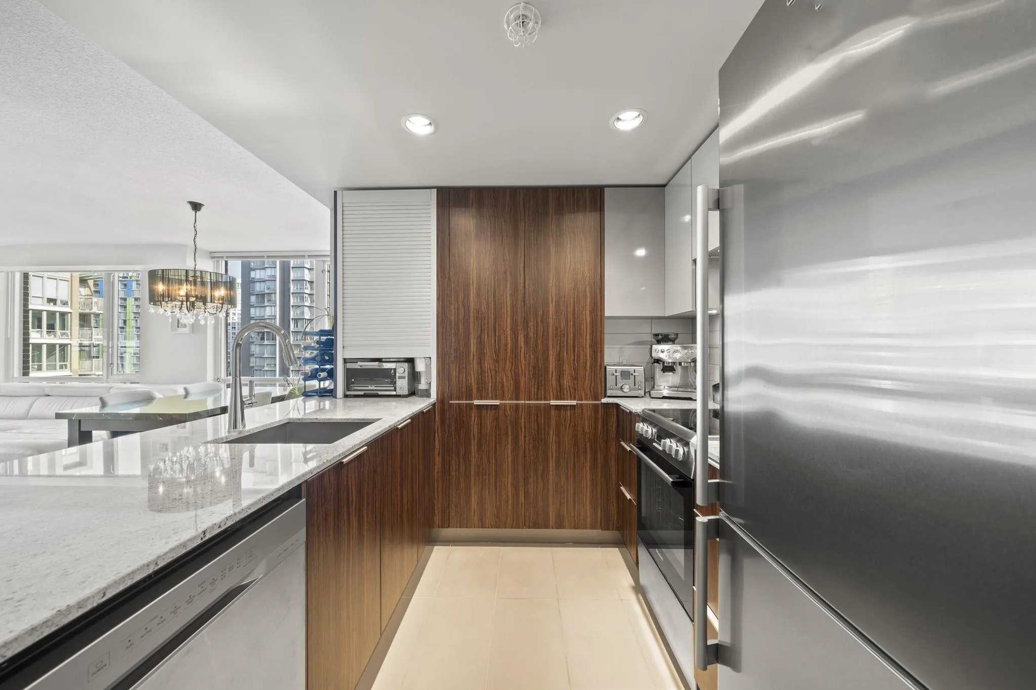 1088 Richards Street #1506
