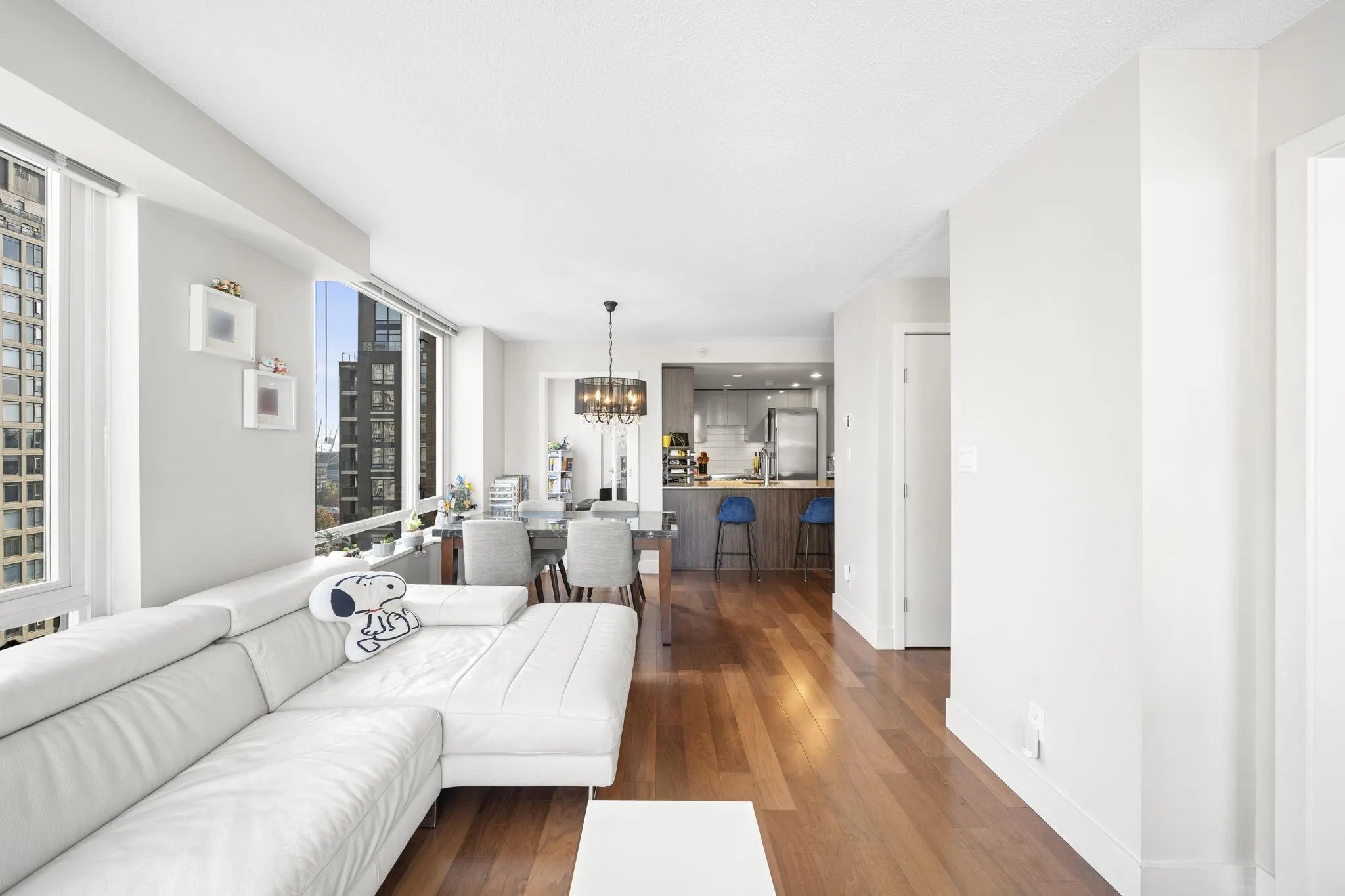 1088 Richards Street #1506