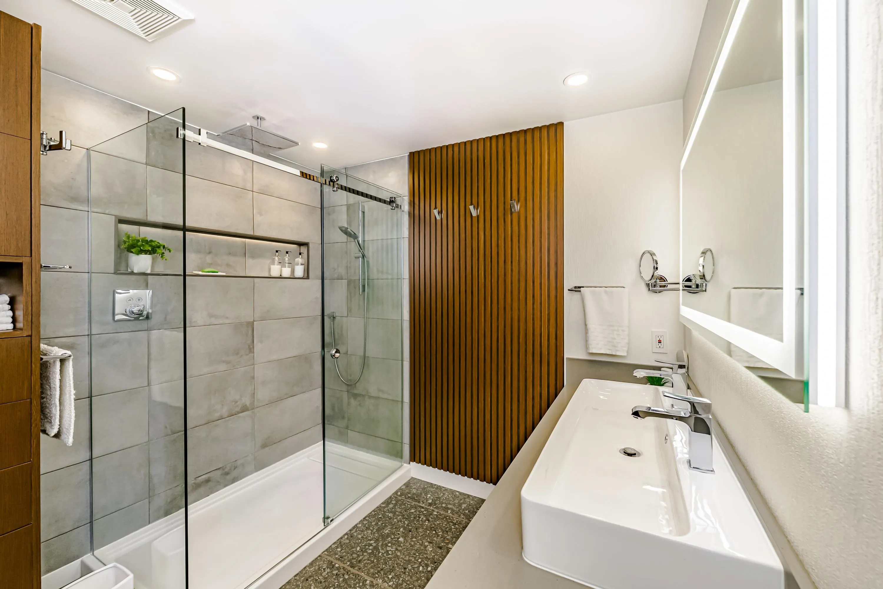 110 Brew Street #2505
