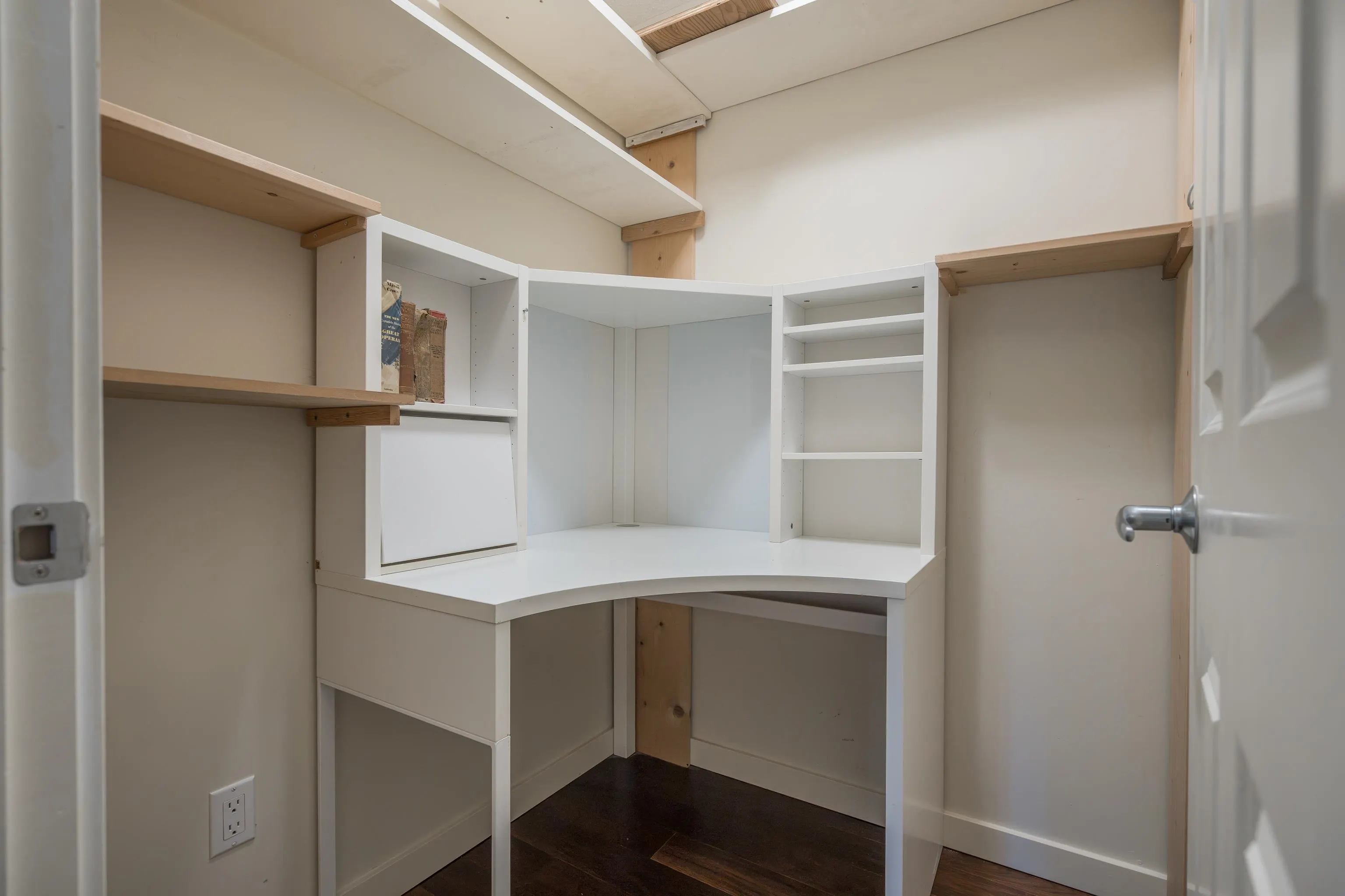 1485 W 6th Avenue #204