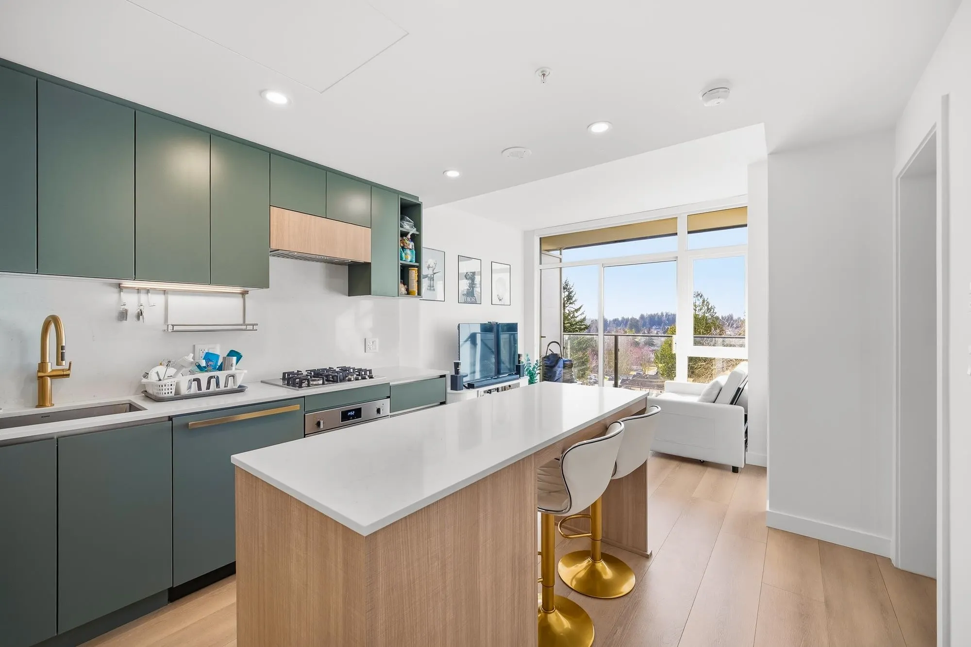 13573 98a Avenue #607