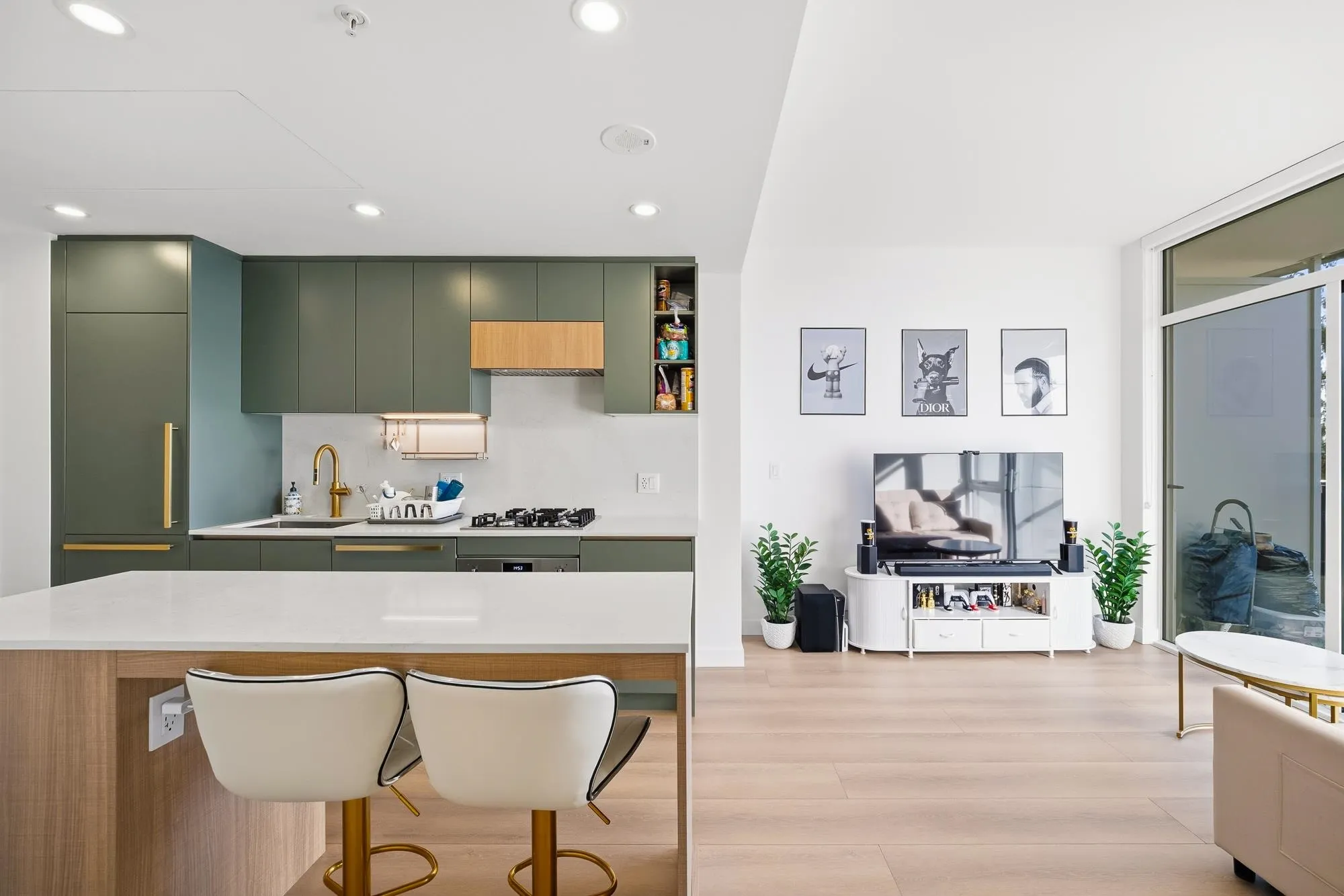 13573 98a Avenue #607