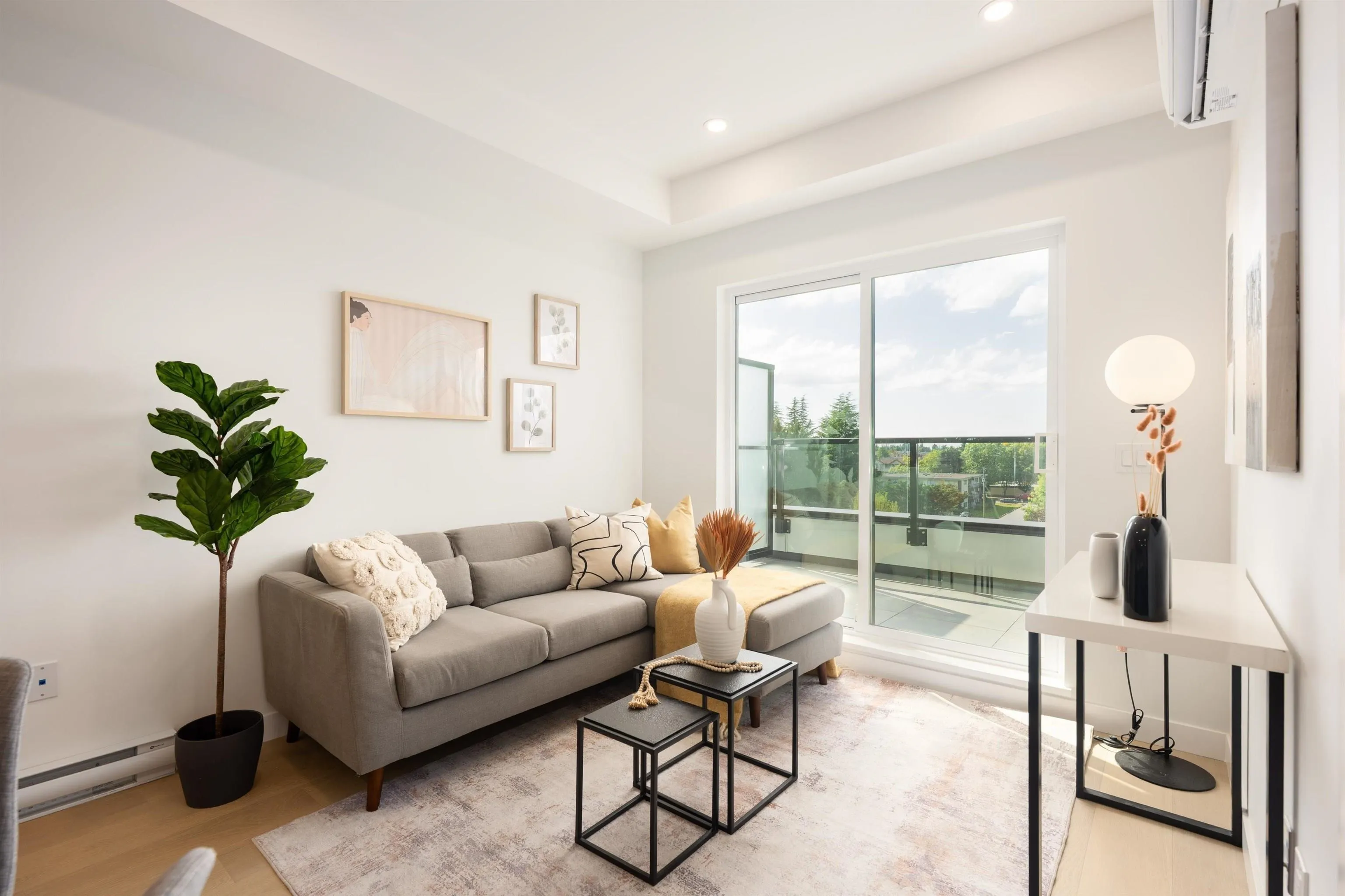 5398 207 Street #609