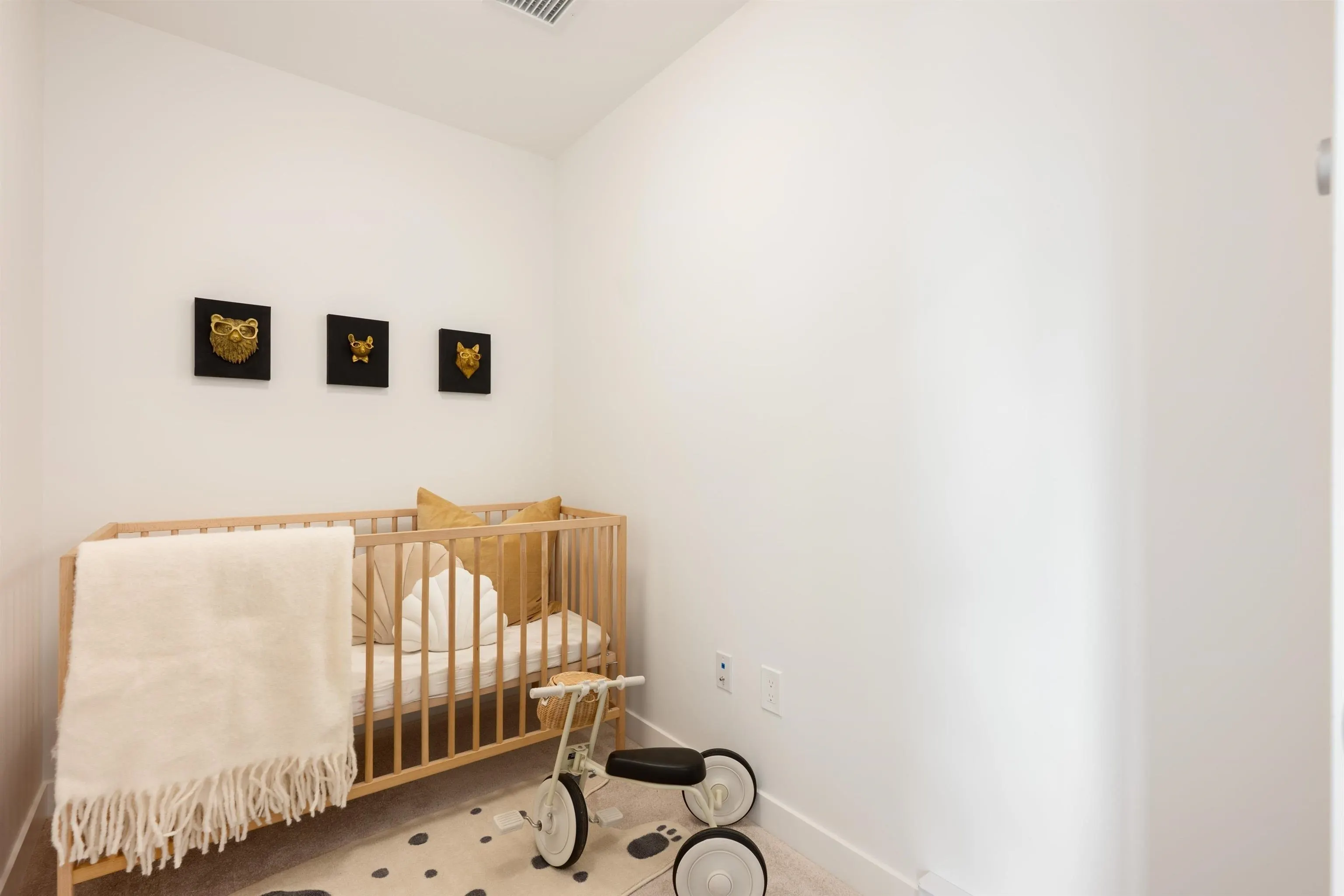 5398 207 Street #609