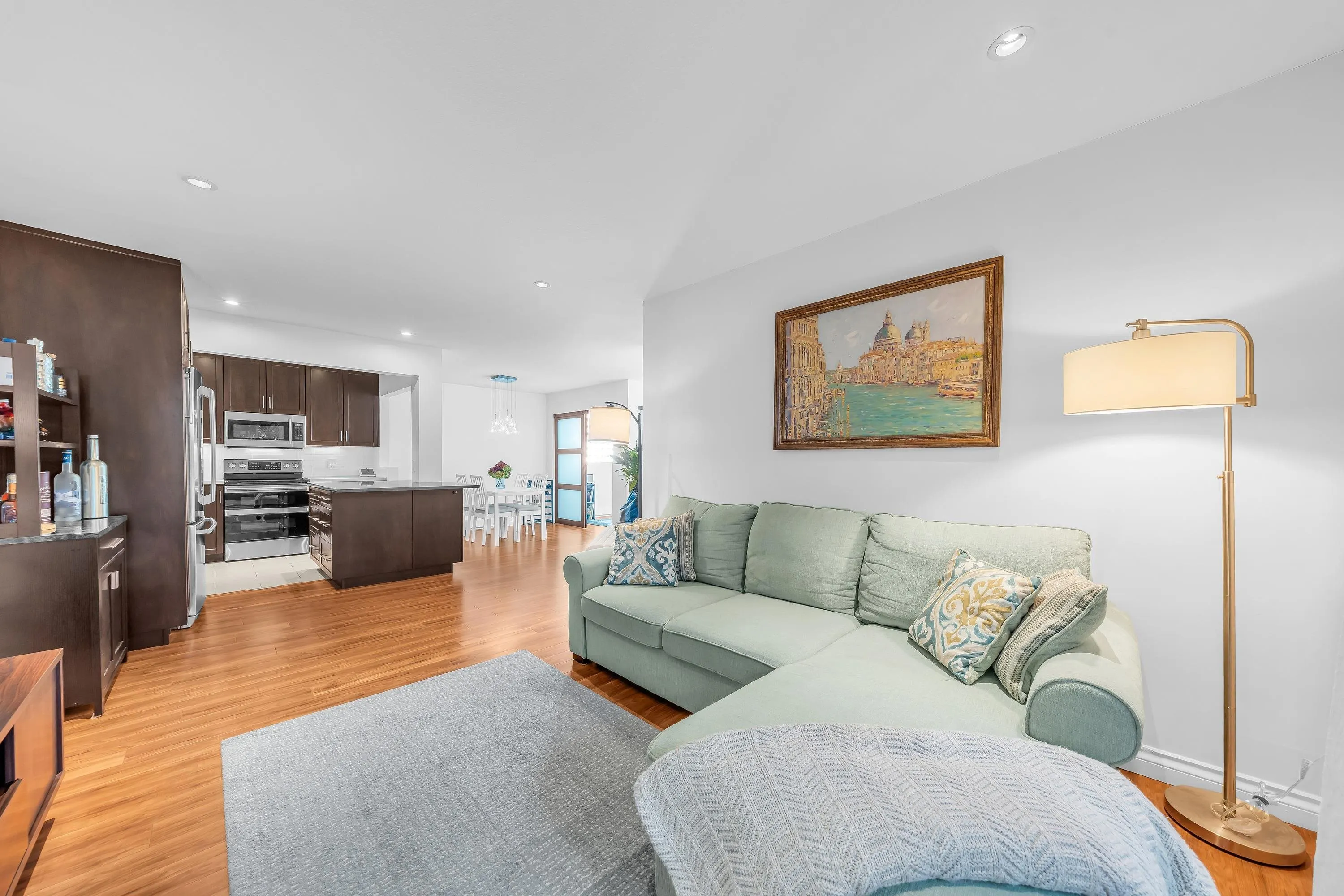 1082 W 8th Avenue #106