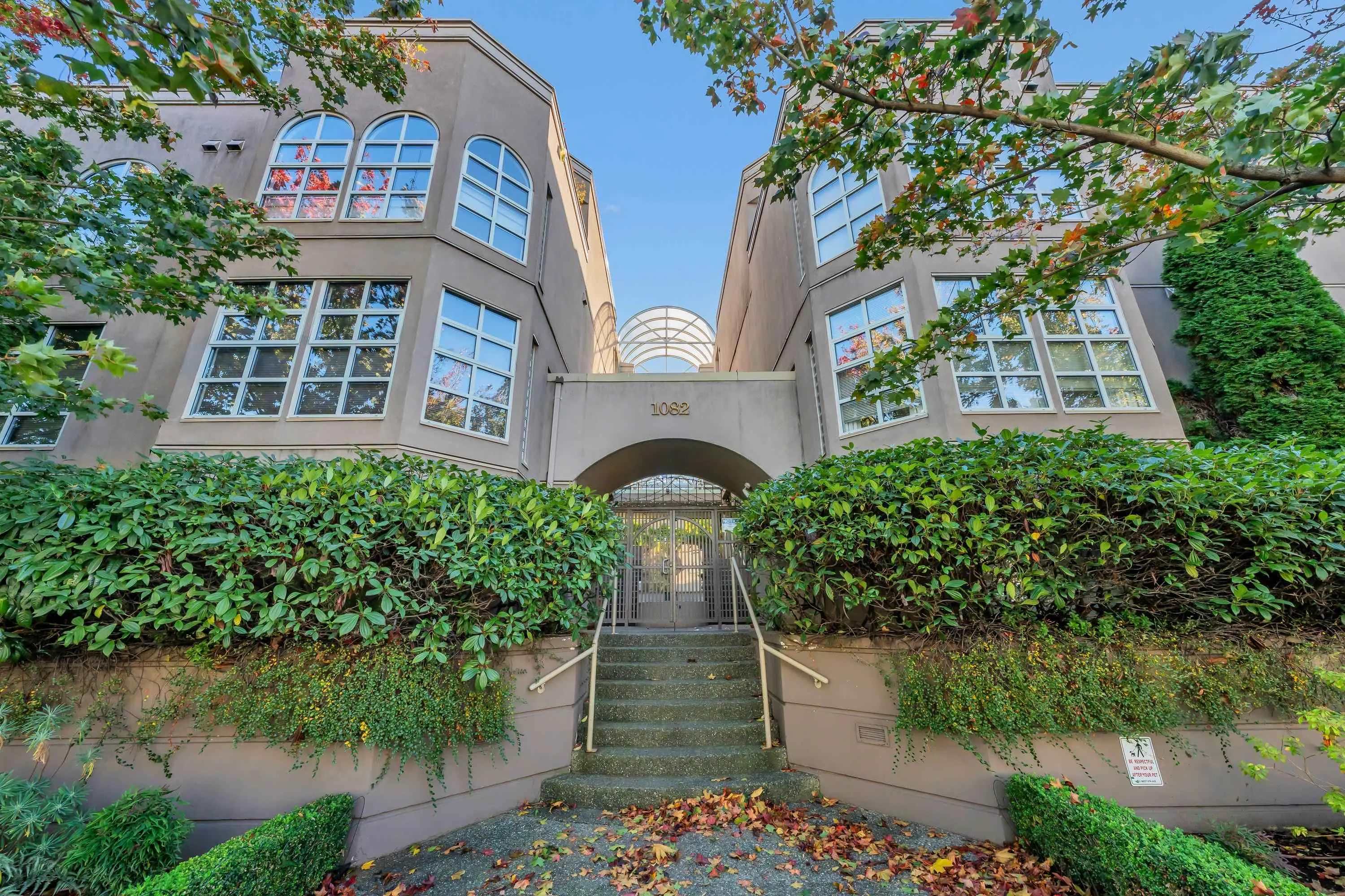 1082 W 8th Avenue #106