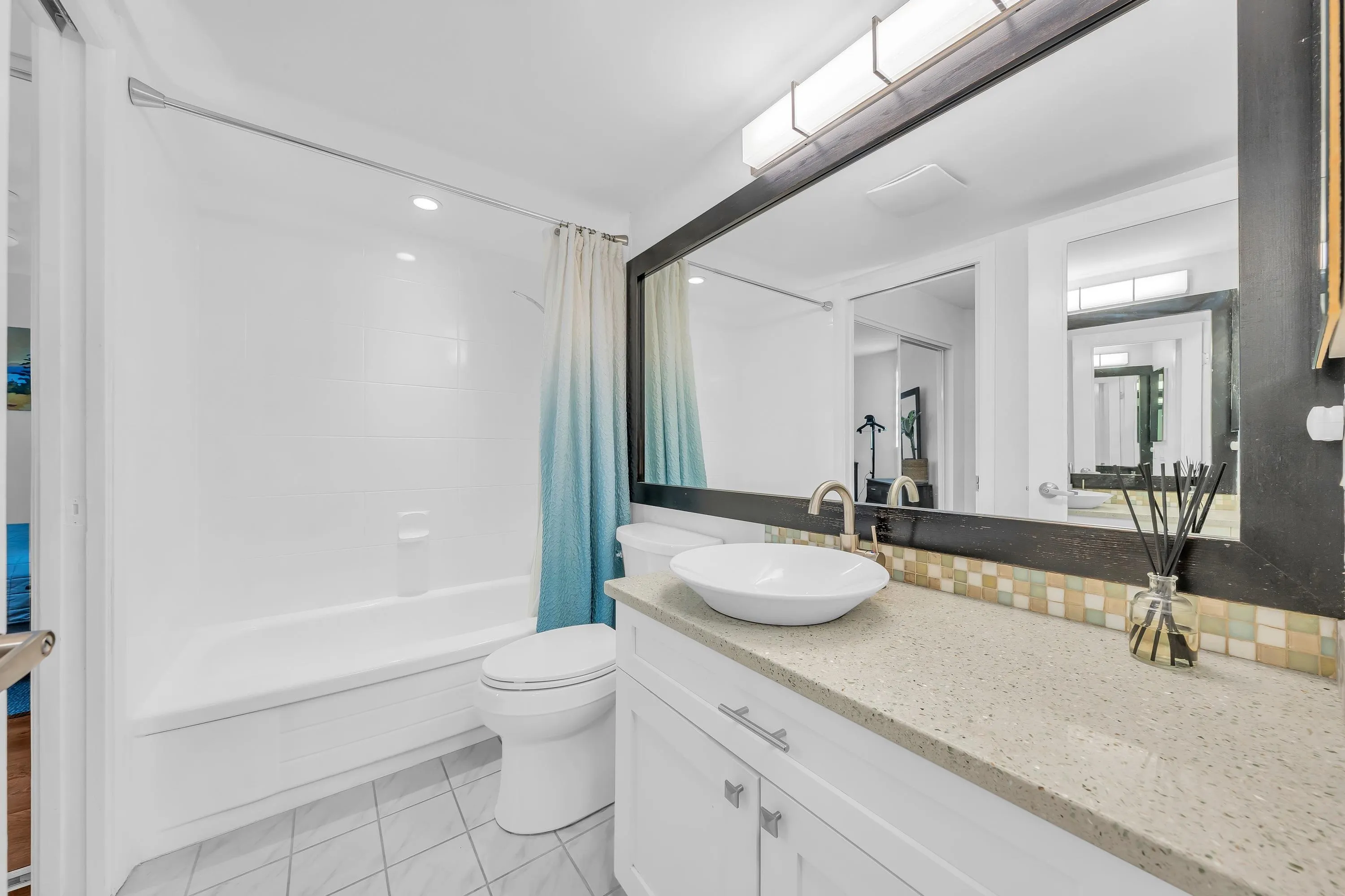 1082 W 8th Avenue #106