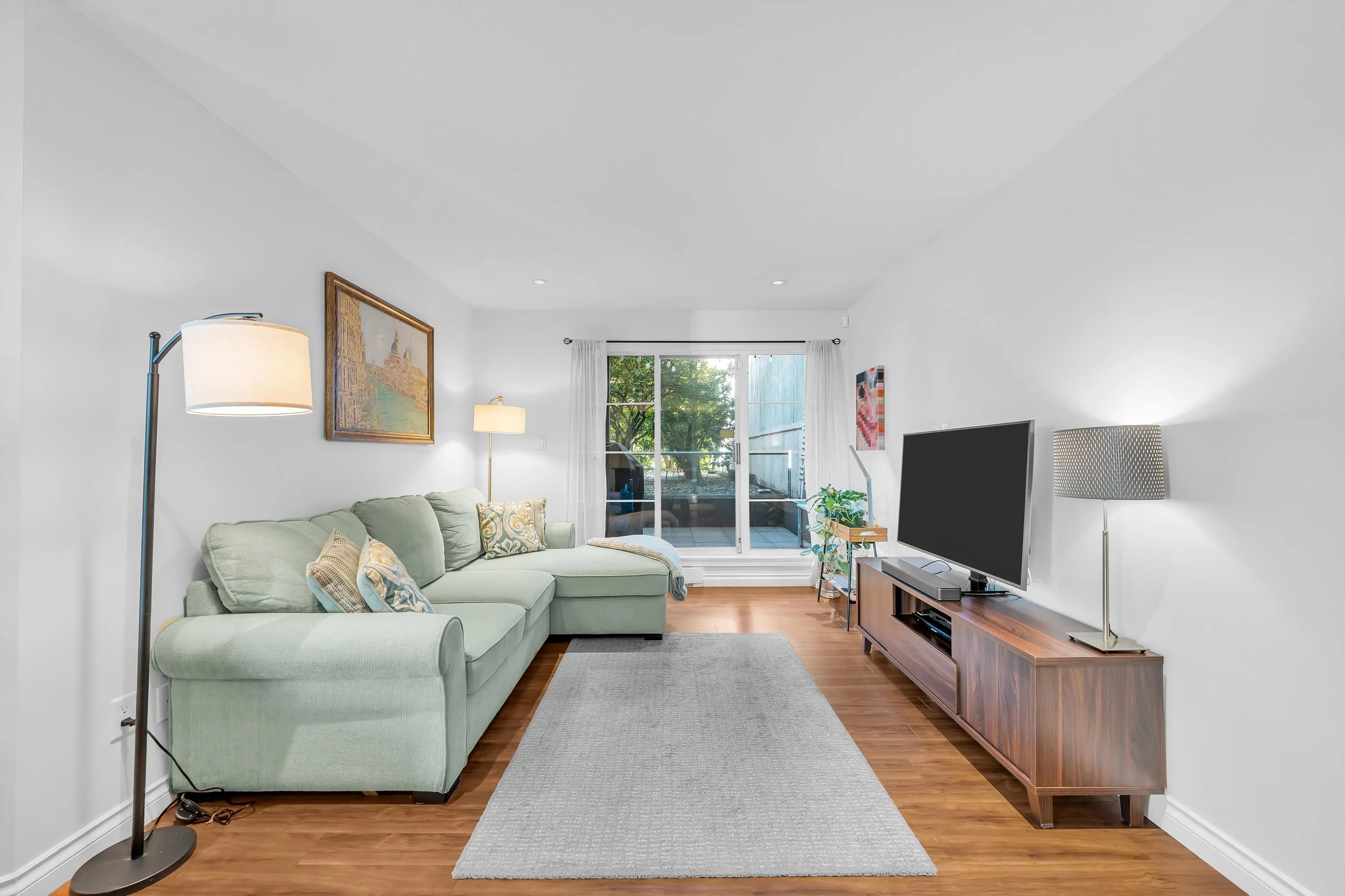 1082 W 8th Avenue #106