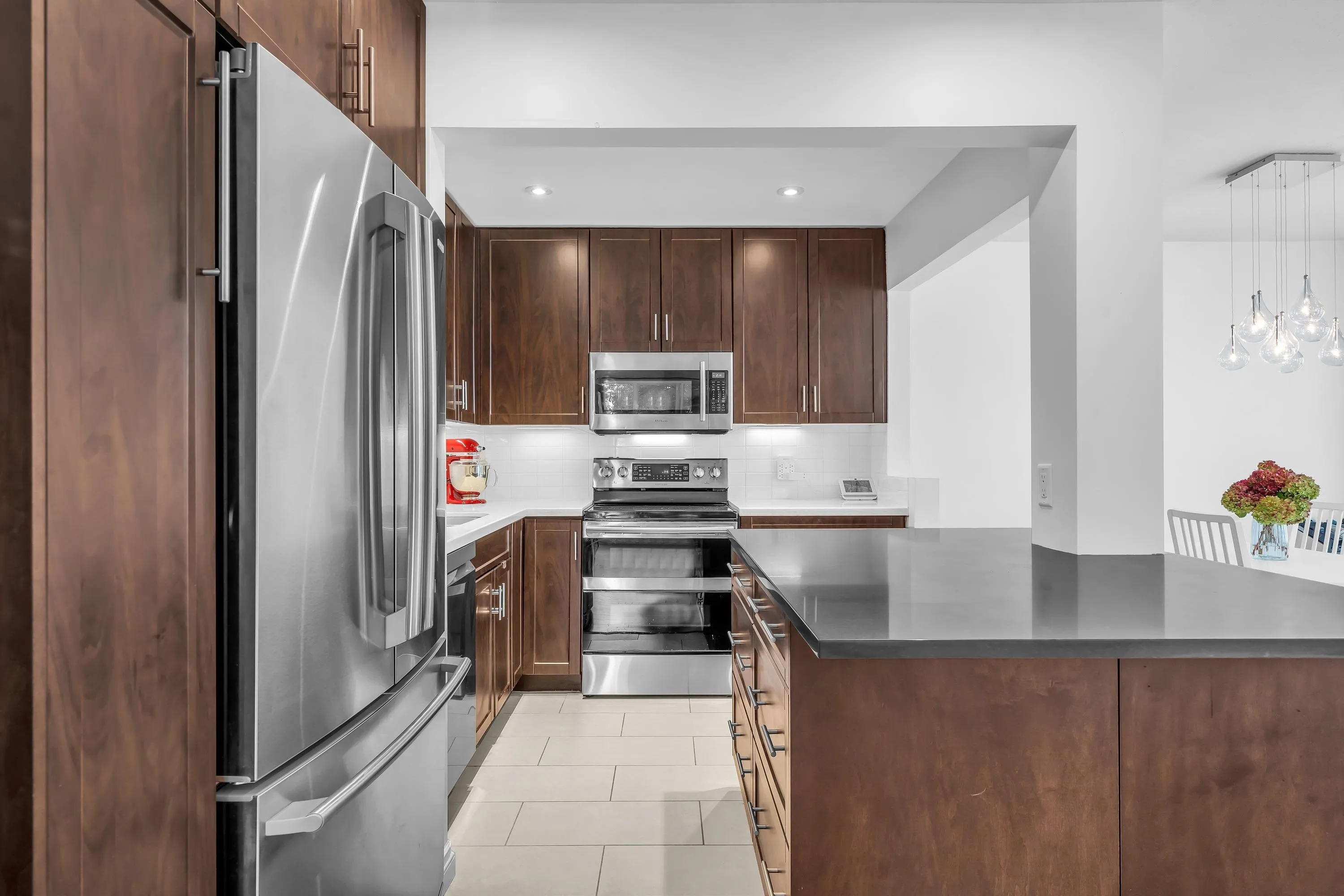 1082 W 8th Avenue #106