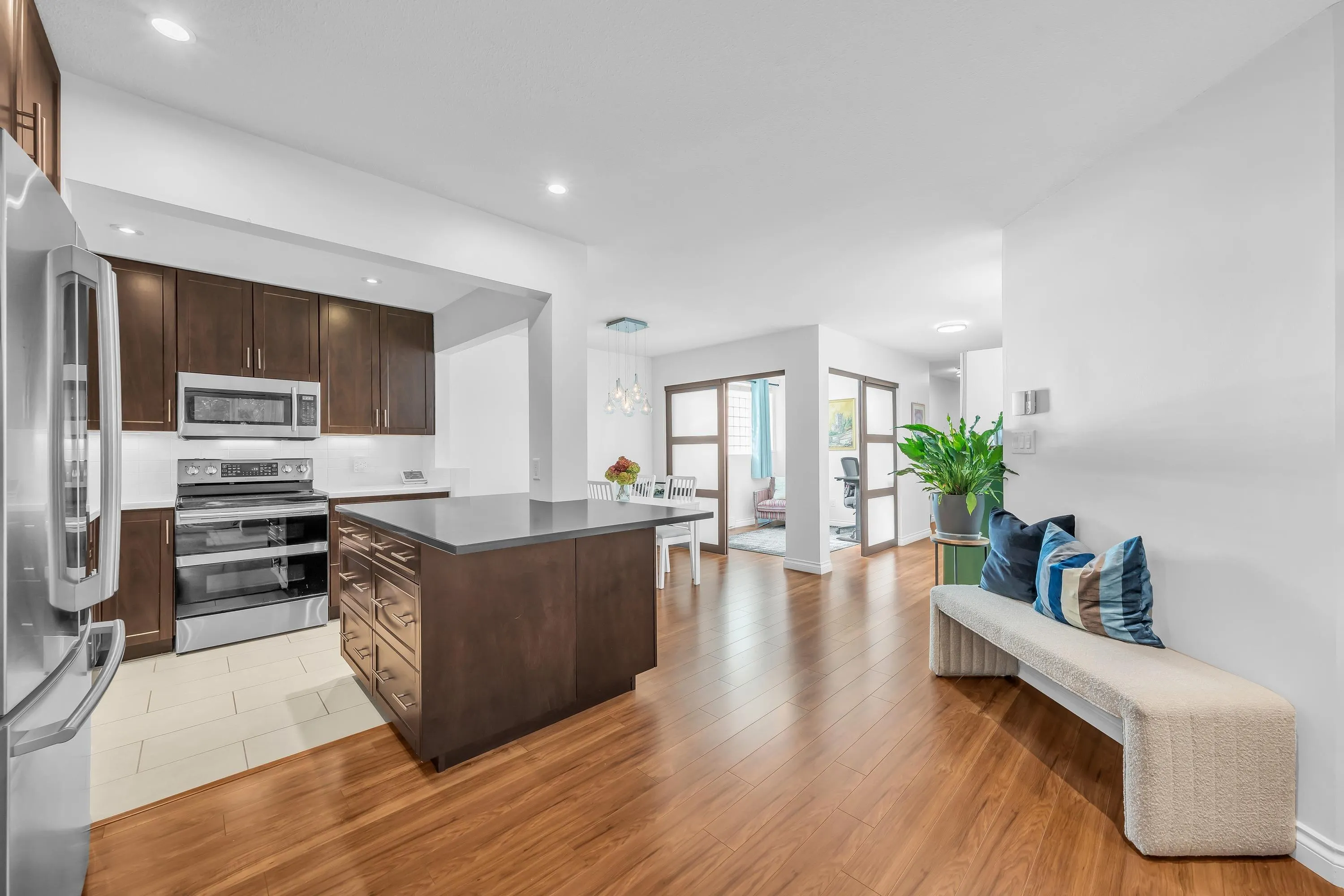 1082 W 8th Avenue #106