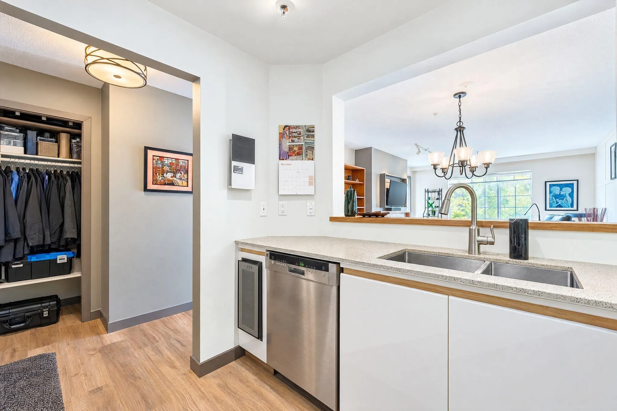1009 Howay Street #202