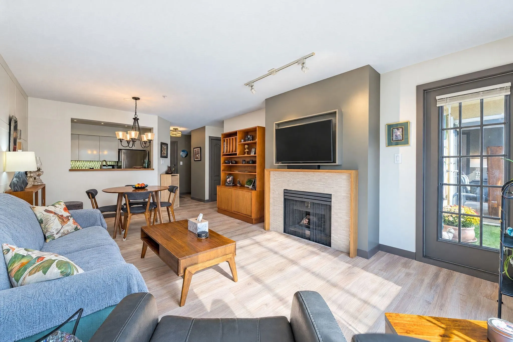 1009 Howay Street #202