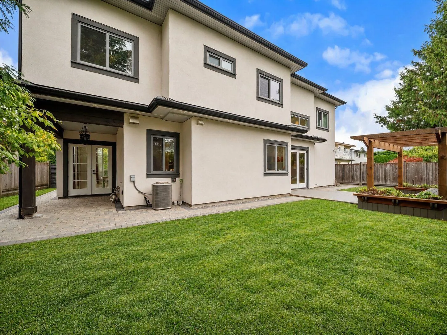 3500 Shuswap Avenue